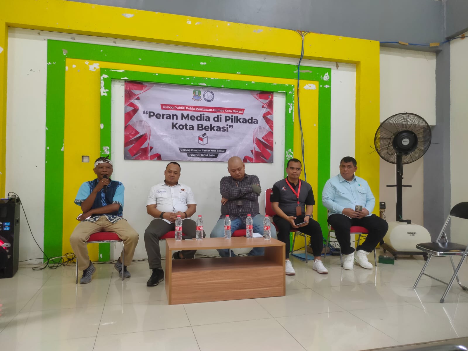 Pemkot Bekasi Hadiri Dialog Publik. Peran Media di Pilkada Kota Bekasi.