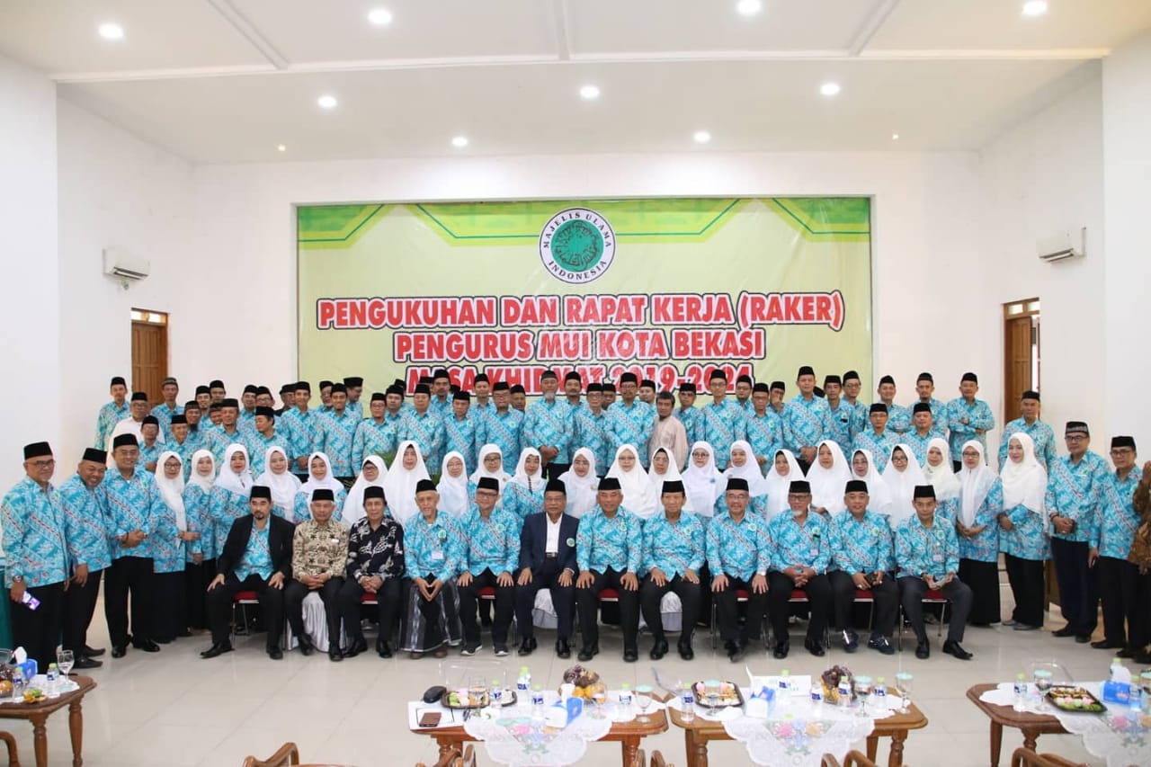 Ketua dan Pengurus MUI Kota Bekasi di Kukuhkan oleh Ketua MUI Provinsi Jawa Barat