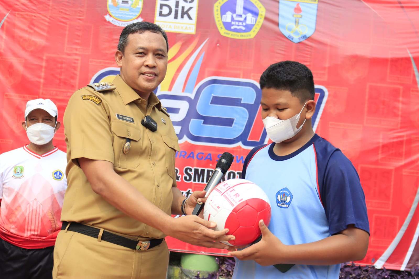 Tri Adhianto Buka Gelaran O2SN Tingkat SD dan SMP Se- Kota Bekasi