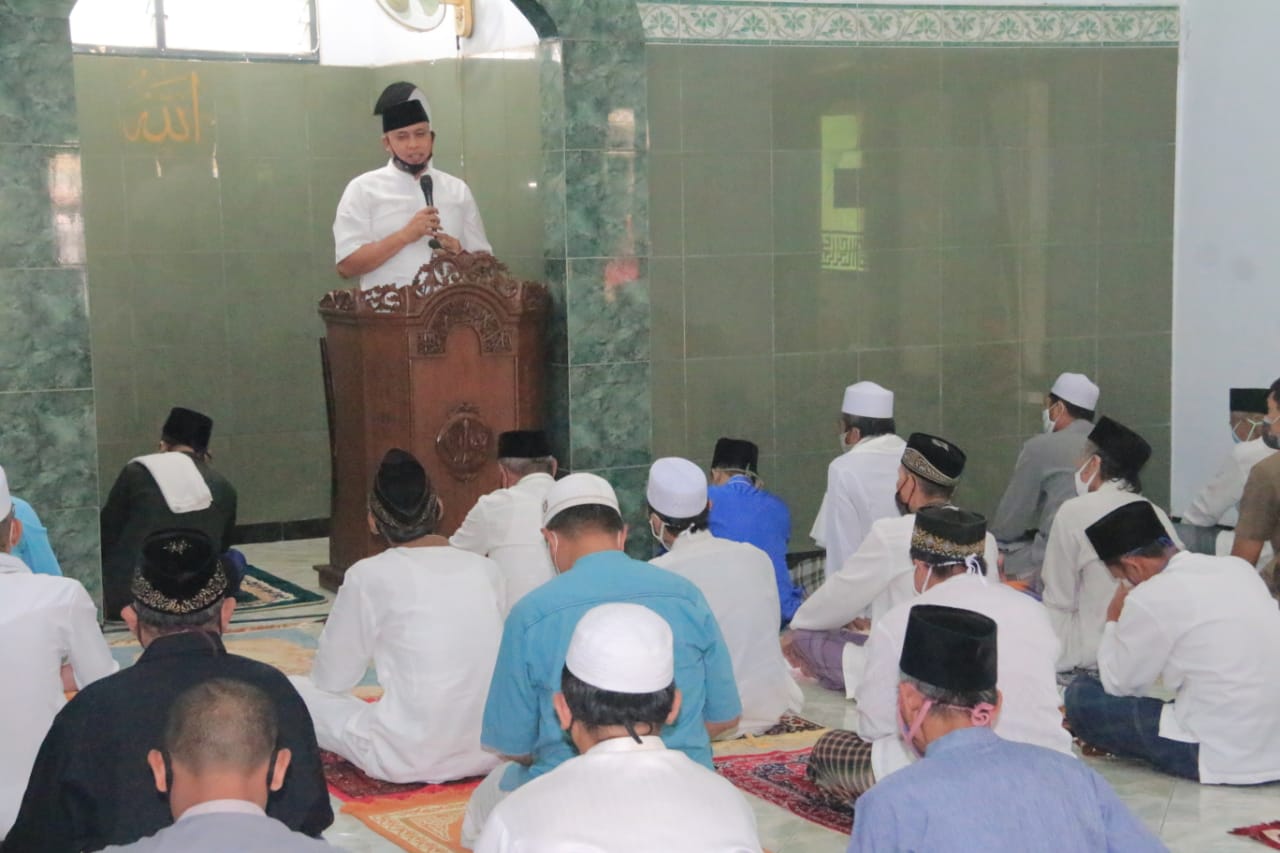 WAKIL WALI KOTA HIMBAU PELAKSANAAN SHALAT JUM'AT HARUS IKUTI PROTOKOL KESEHATAN