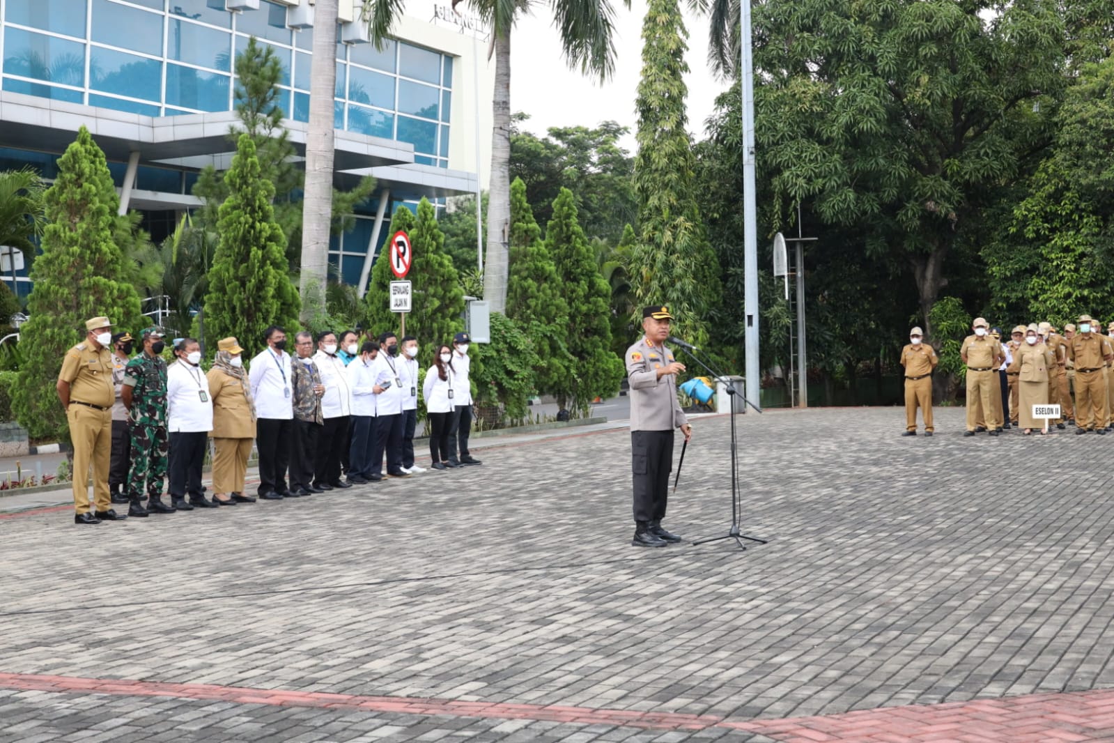Sinergitas Forkopimda, Kapolres Metro Bekasi Kota Pimpin Apel Di Kantor Pemerintah Kota Bekasi