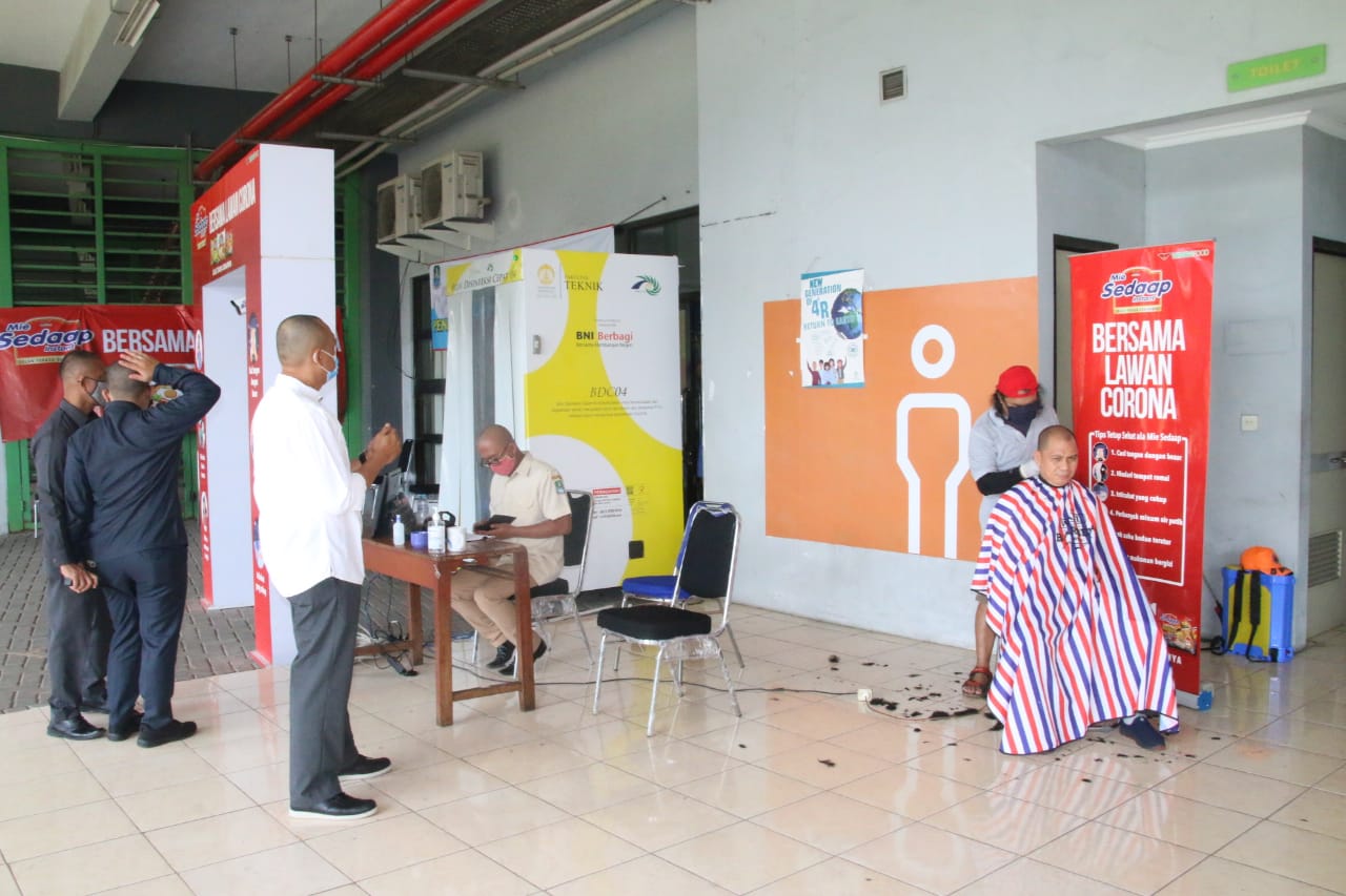 RAMBUT GUNDUL JADI TRADISI KEBERHASILAN  PERAIHAN OPINI WTP KE 5 KOTA BEKASI