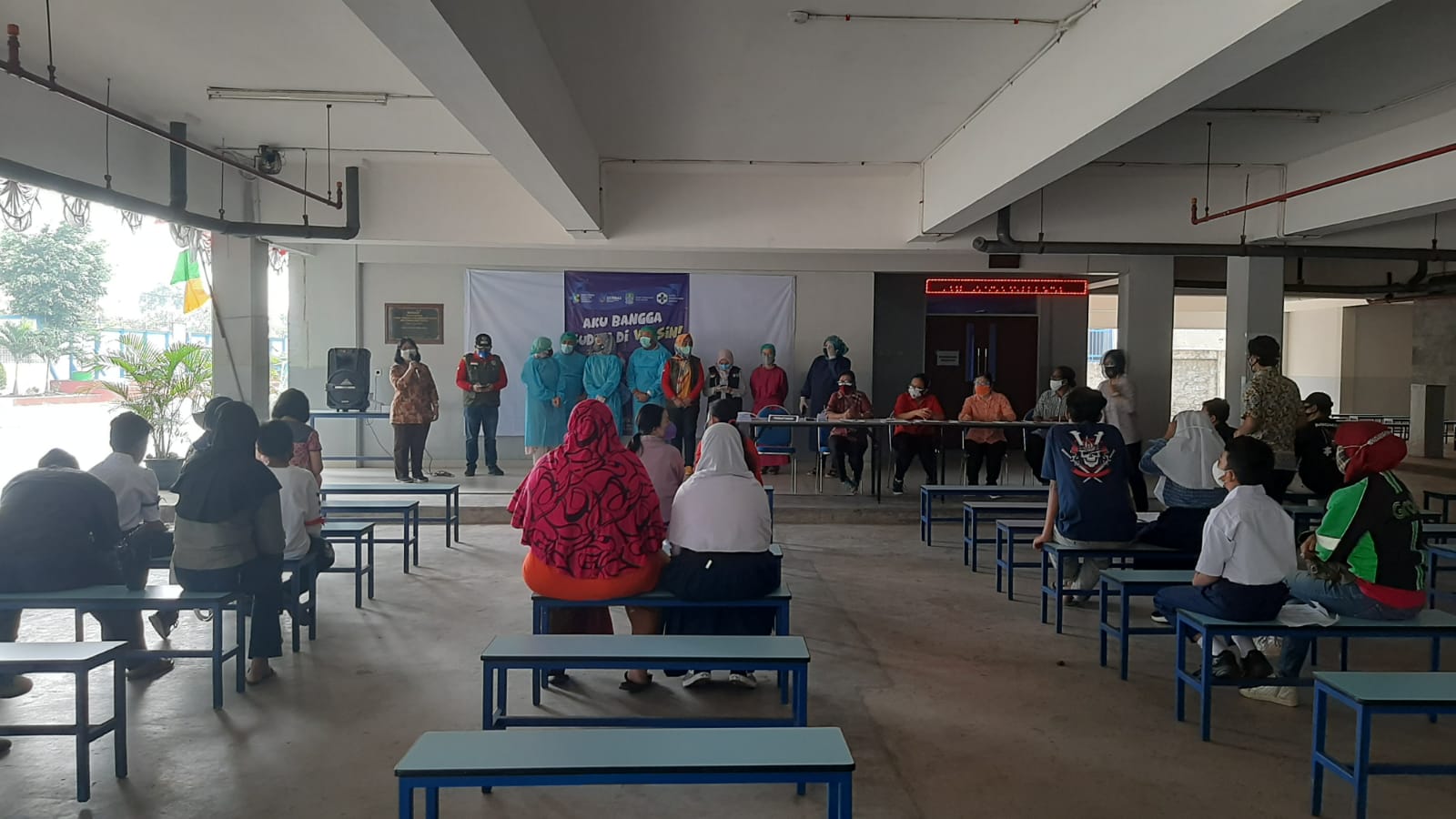 Vaksinasi Siswa-Siswi Tingkat SMP dan SMA di Wilayah Kelurahan Kranji