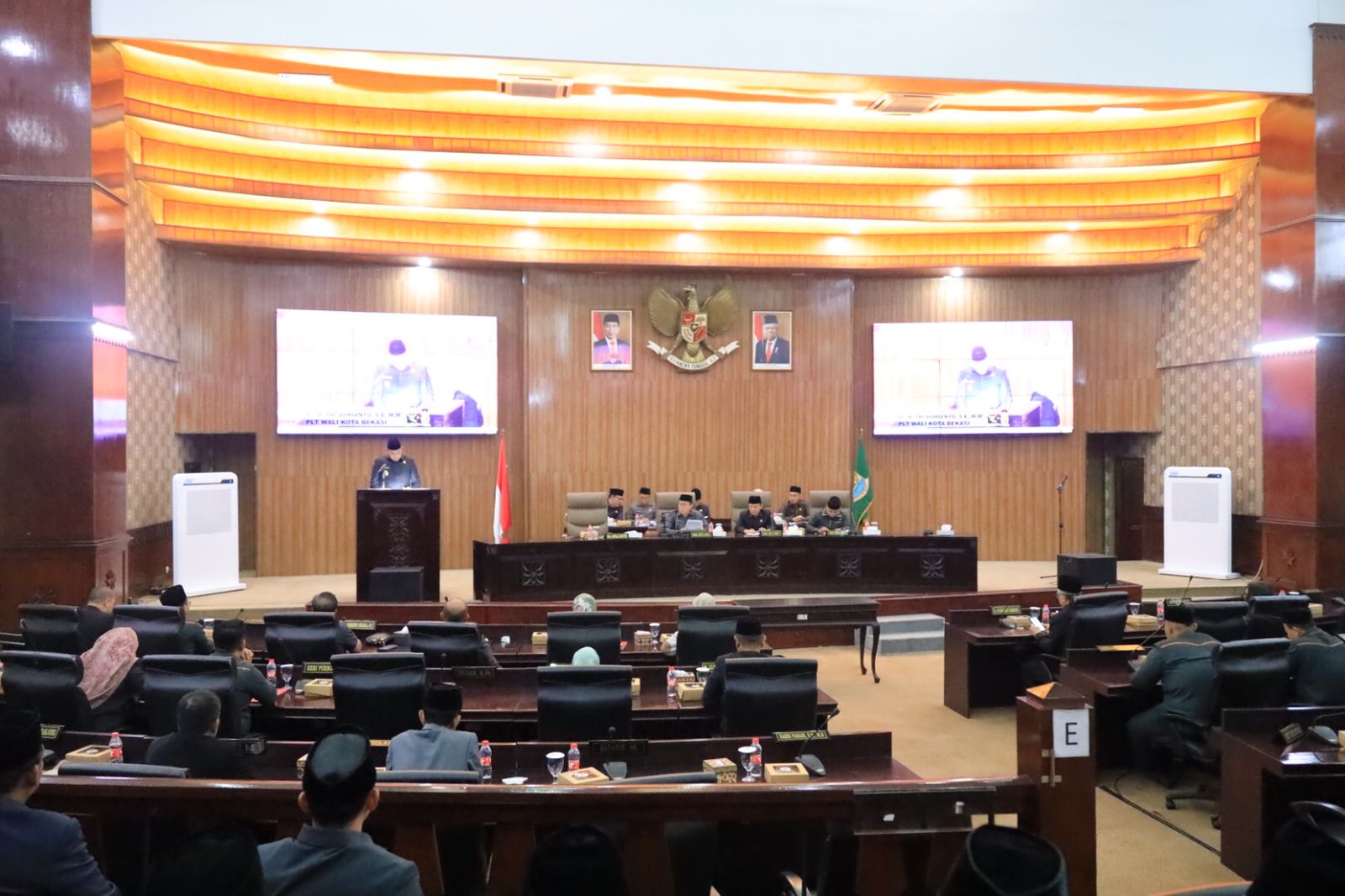 PARIPURNA DPRD PENYAMPAIAN KUA PPAS ANGGARAN 2024