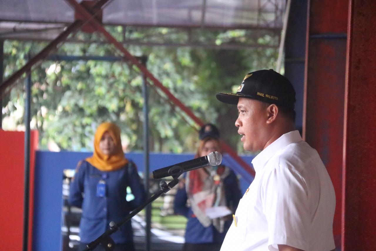 Program 100 Hari kerja Wakil Walikota  memimpin apel pagi di Dinas Pemadam Kebakaran
