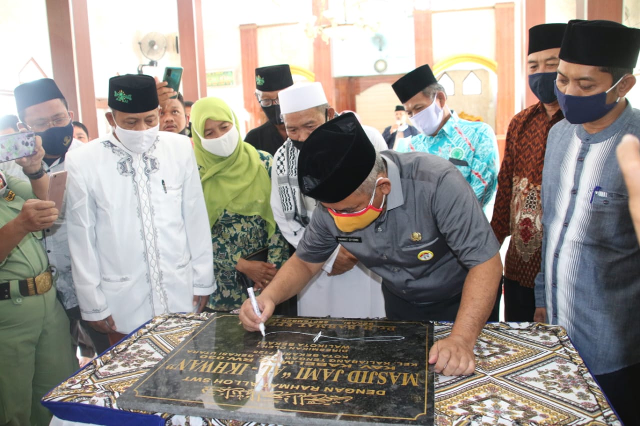 WALI KOTA RESMIKAN MASJID AL IKHWAN DI KALI ABANG TENGAH