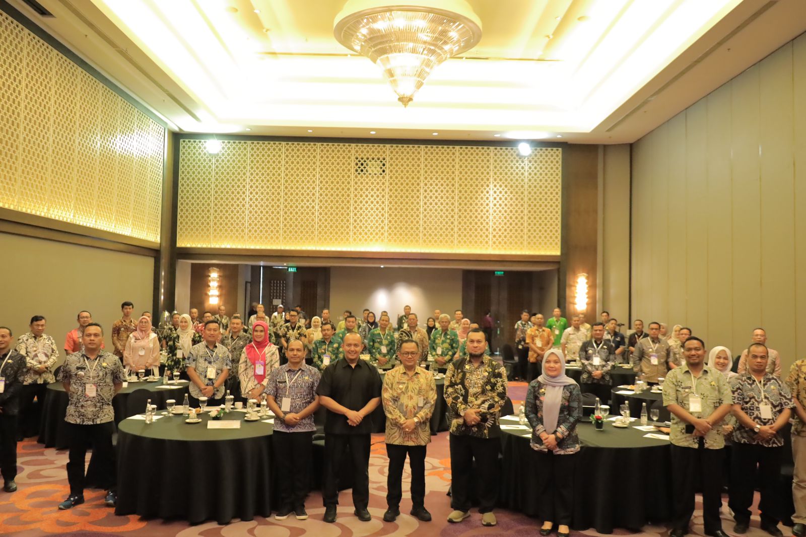 Pj. Wali Kota Bekasi Buka Rakor dan Seminar Peningkatan Kapasitas Camat dan Lurah