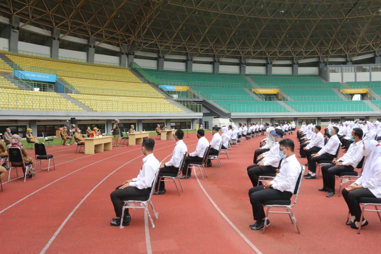 WALI KOTA DAN KEPALA BKPPD KOTA BEKASI BERI MOTIVASI KEPADA 154 CPNS KOTA BEKASI TAHUN ANGGARAN 2019