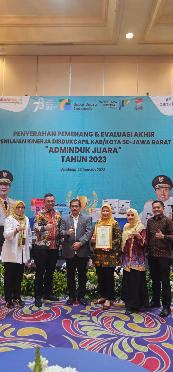 Pemkot Bekasi Raih Penghargaan Adminduk Juara Tahun 2023 Tingkat Jawa Barat