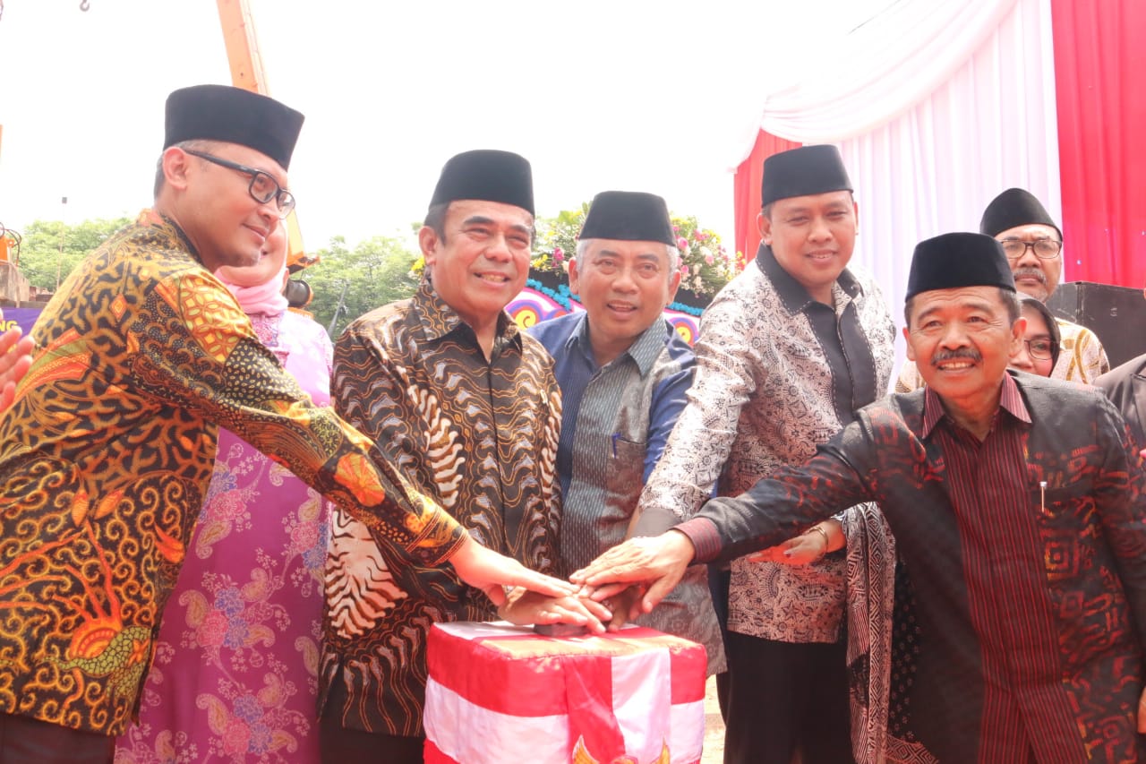 Menteri Agama RI Ikut Resmikan Ground Breaking Kantor Kementerian Agama Kota Bekasi