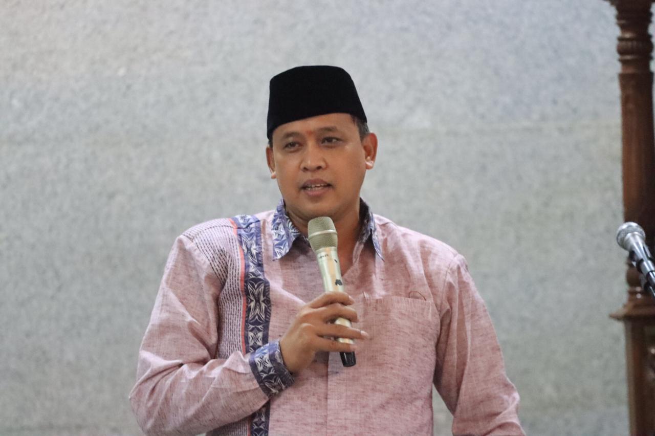 PLT WALI KOTA BEKASI TARAWIH KELILING SEKALIGUS LIHAT VAKSINASI BOOSTER
