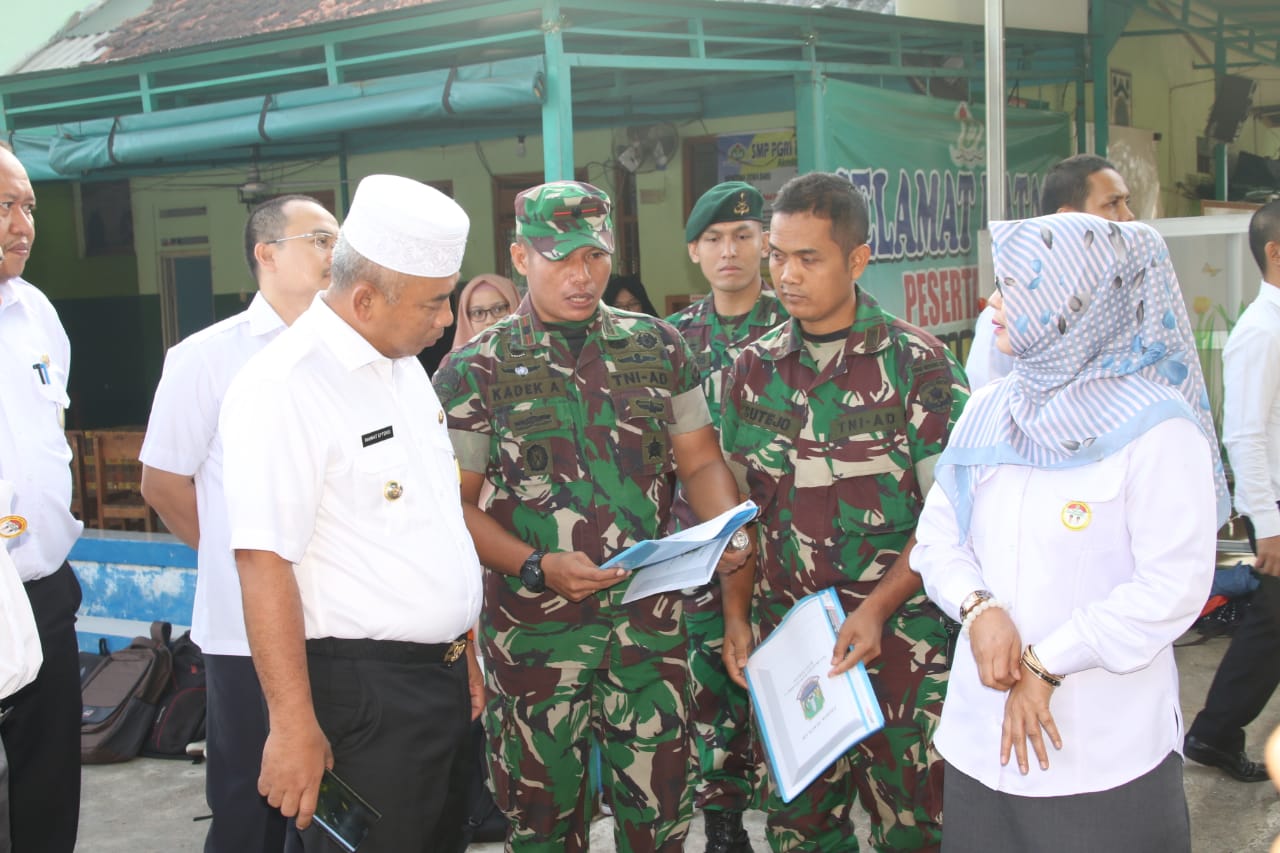 Wali Kota Bekasi Kunjungi SDN Bojong Rawalumbu III dan V yang Akan Segera Di Merger