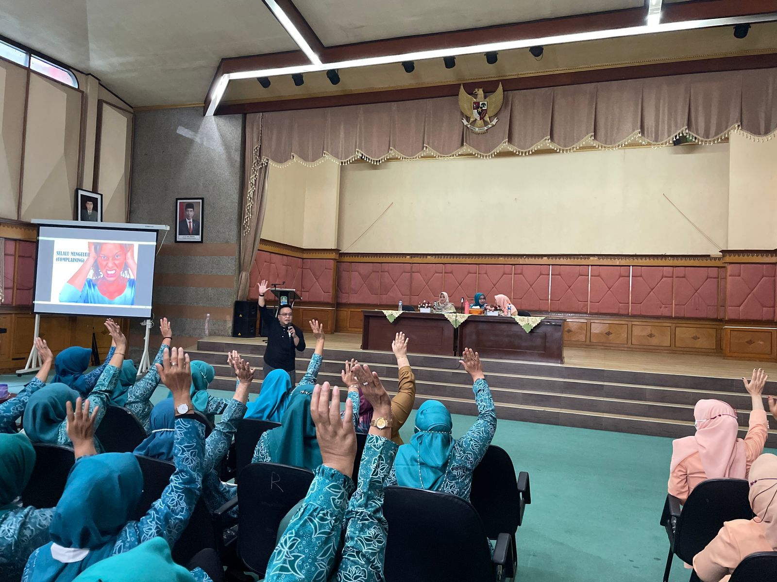 Plt Ketua TP PKK : Didalam Pertemuan Rutin Mari Belajar dan Menggali Potensi