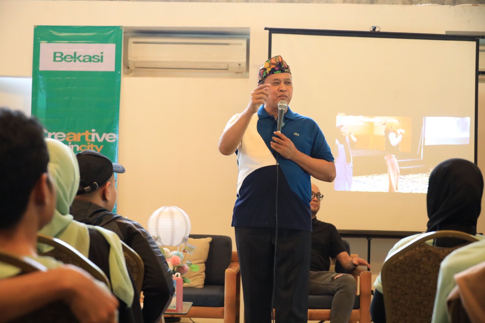 Be Preneur, Tri Hadir Berikan Motivasi Kepada Wirausahawan Muda