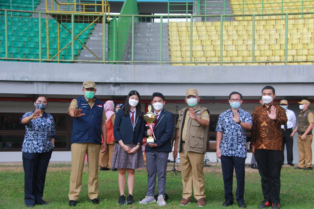 APEL PAGI PEMKOT BEKASI DIRANGKAI PENYERAHAN PENGHARGAAN LOMBA INOVASI TATANAN HIDUP BARU