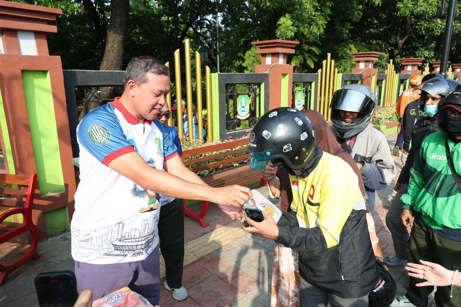 Selasa Bahagia Jadi Gerakan Baru Sedekah Pemkot Bekasi untuk Masyarakat