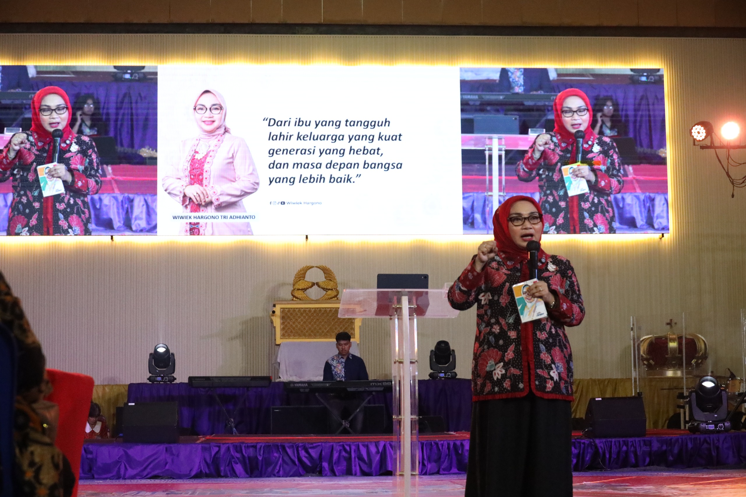 Wiwiek Hargono Ajak Perempuan Jadi Pilar Keluarga dan Pembangunan