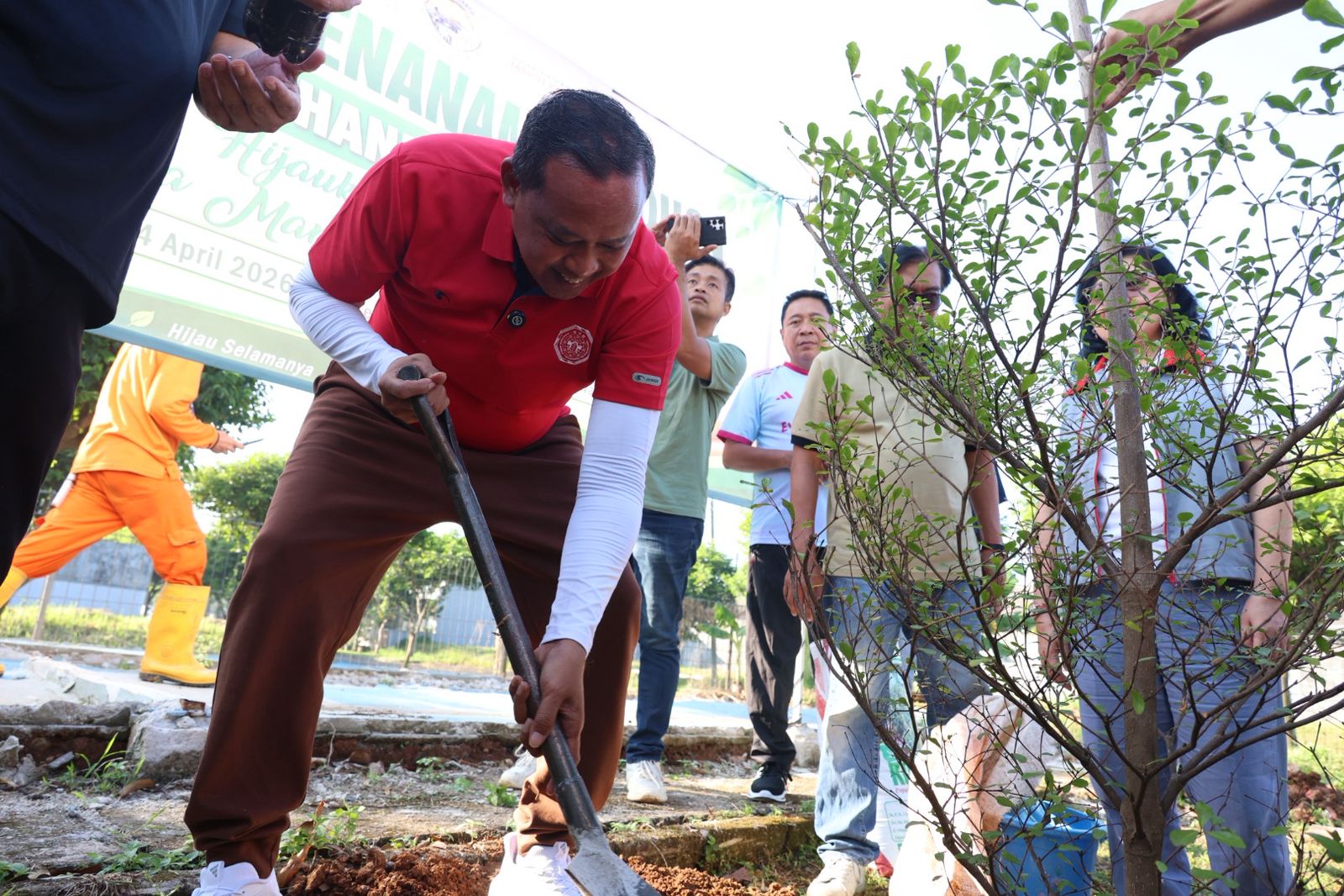 Tri Adhianto Canangkan 3 Juta Pohon dalam Masa Kepemimpinanny Ajak Warga Jadi Bagian Sejarah