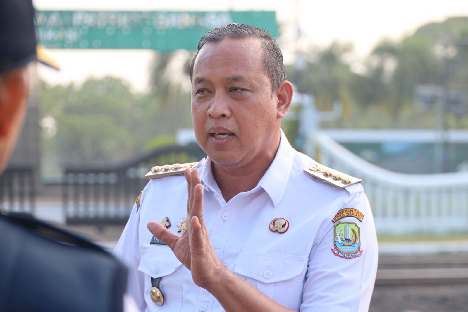 Tinjau Perlintasan Kereta Bulak Kapal, Tekan Kecelakaan Wali Kota Siapkan Sistem Peringatan Dini