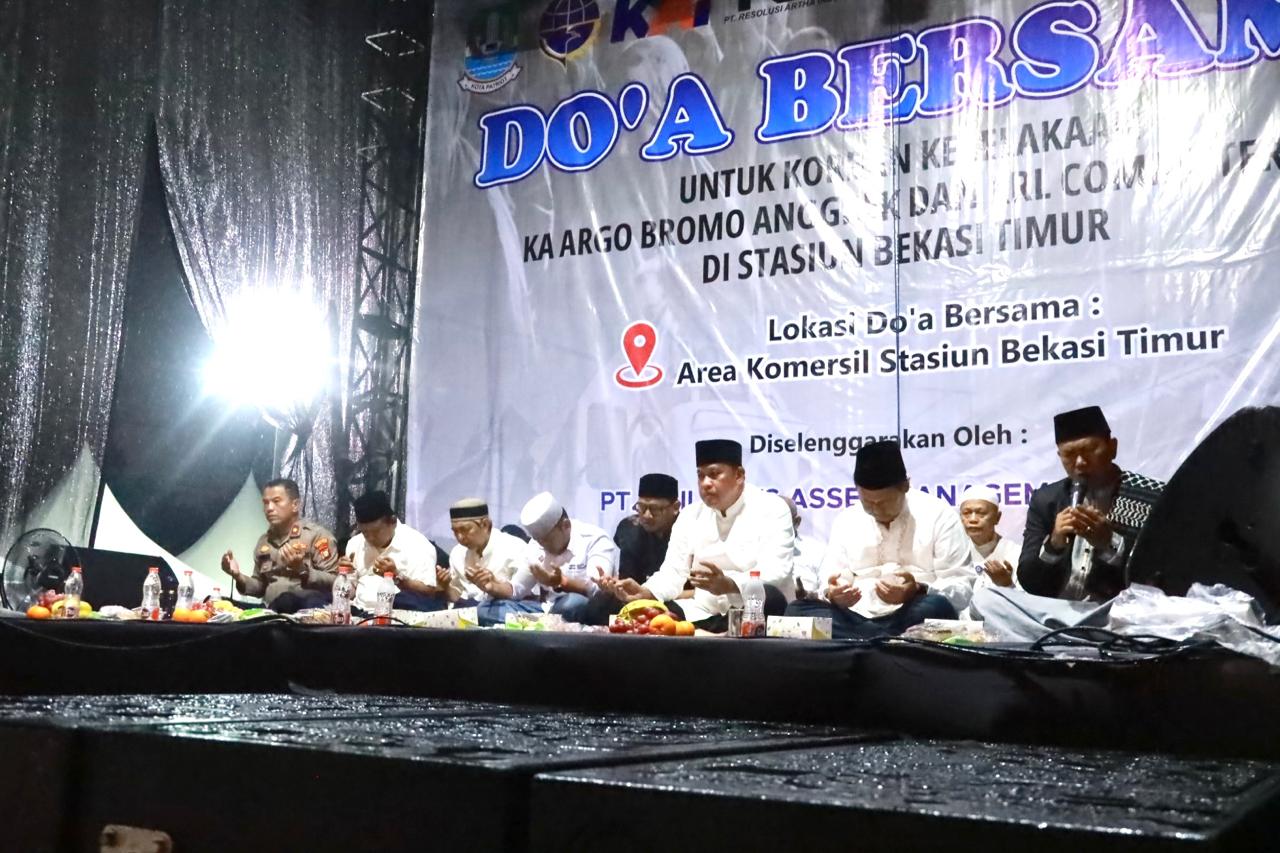 Wali Kota Bekasi Hadiri Doa Bersama Korban Kecelakaan KA di Stasiun Bekasi Timur