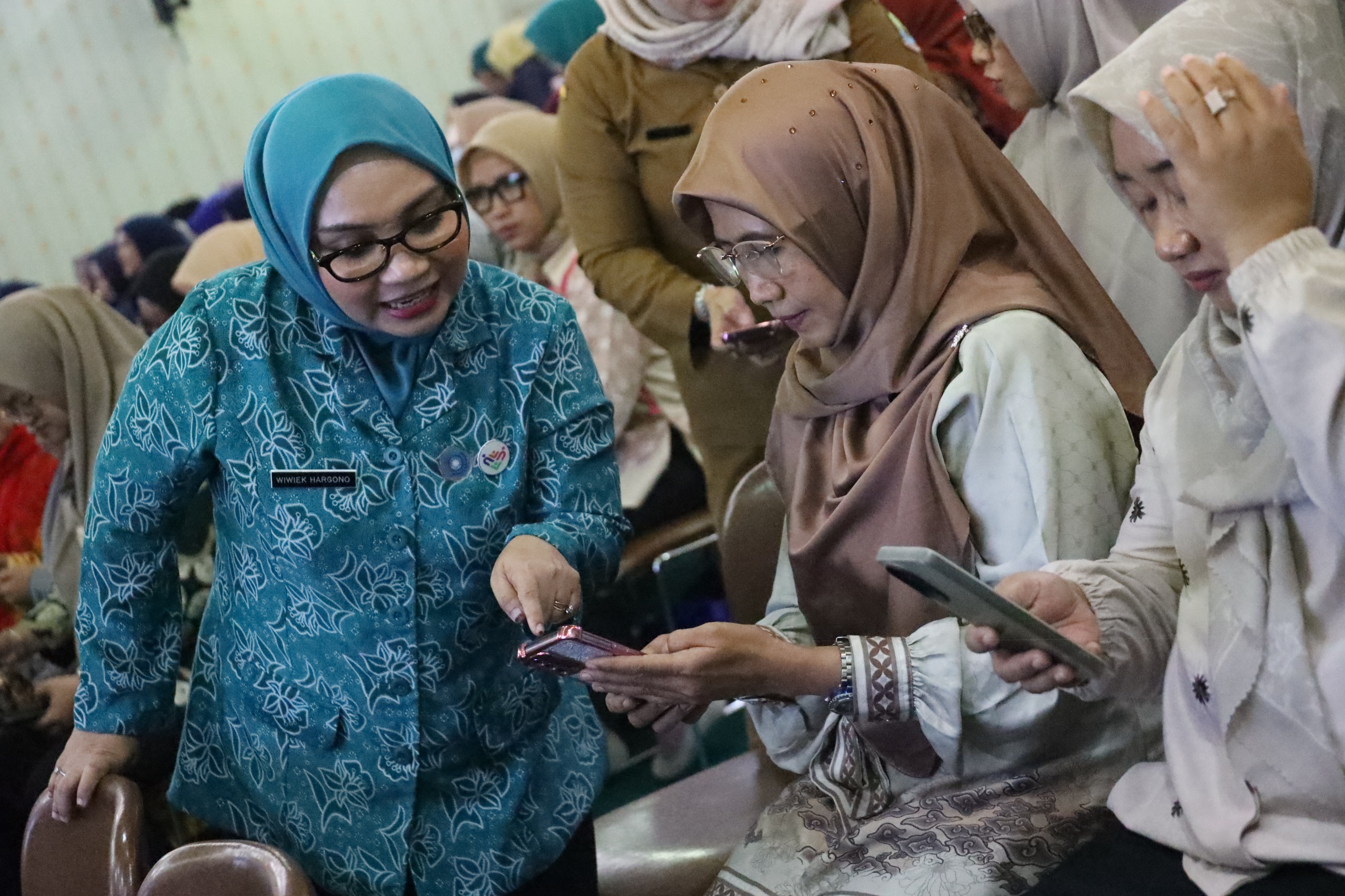 TP PKK Kota Bekasi Dorong Digitalisasi Data Keluarga Melalui Sosialisasi Aplikasi Website Si Cantik