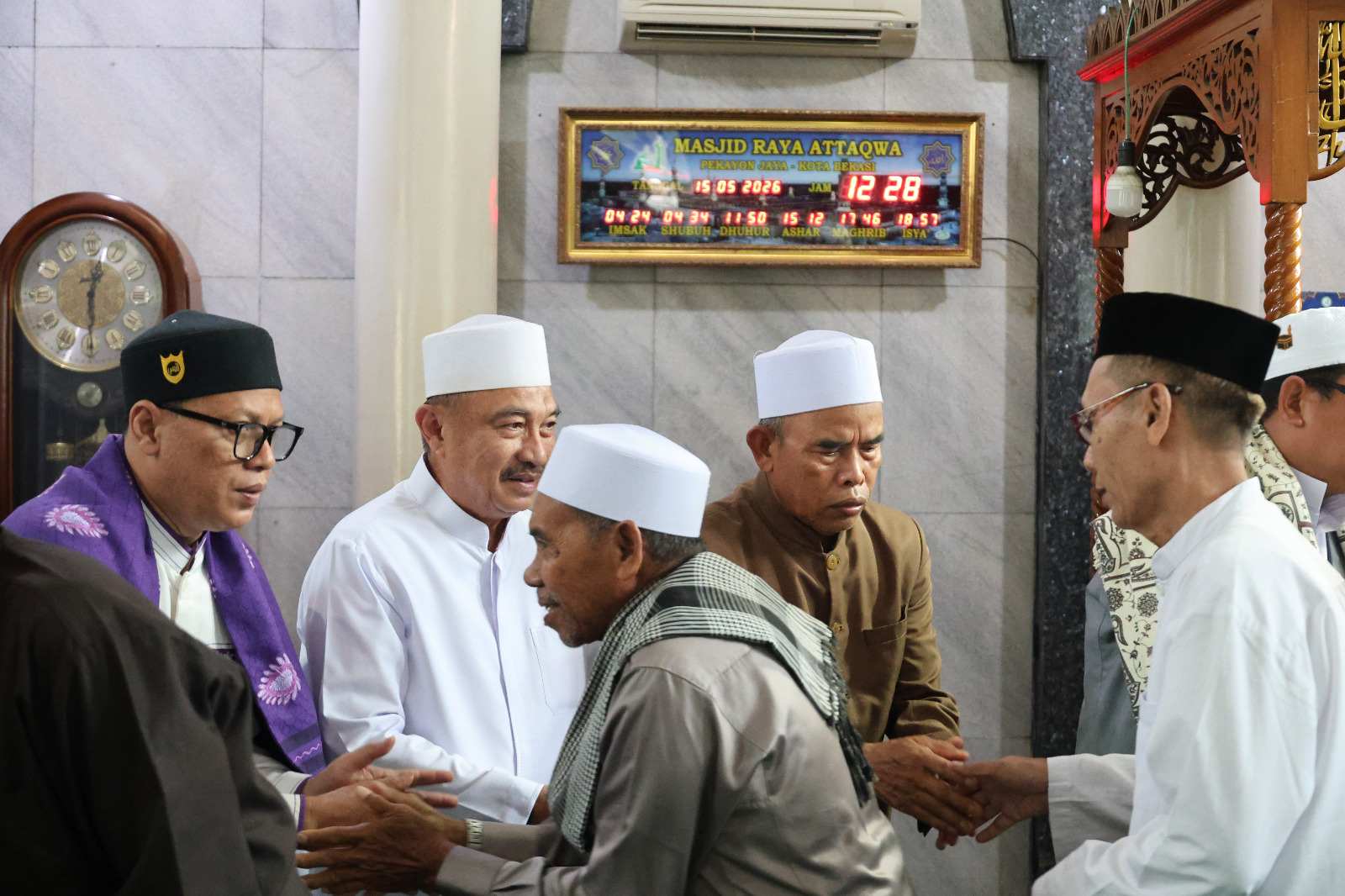 Wawali Harris Bobihoe Sampaikan Pesan Jelang Idul Adha, Ajak Masyarakat Doakan Ibadah Haji Wali Kota