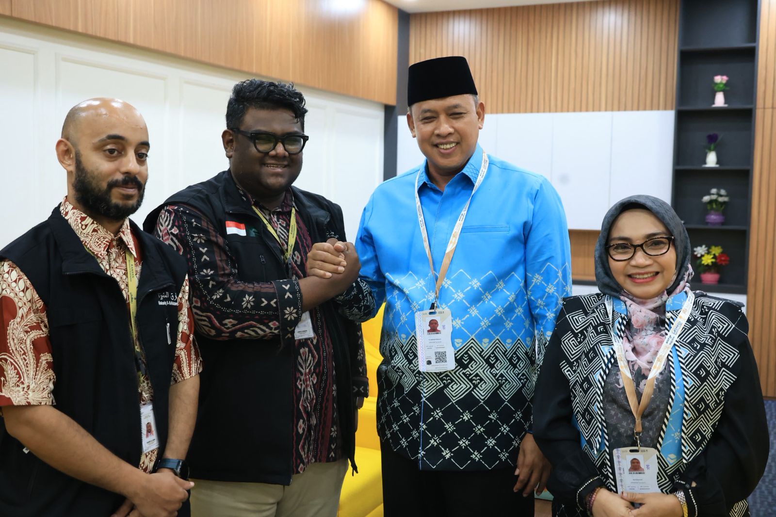 Walikota Bekasi Lakukan Serangkaian Pemeriksaan Saat Masuk Asrama Haji