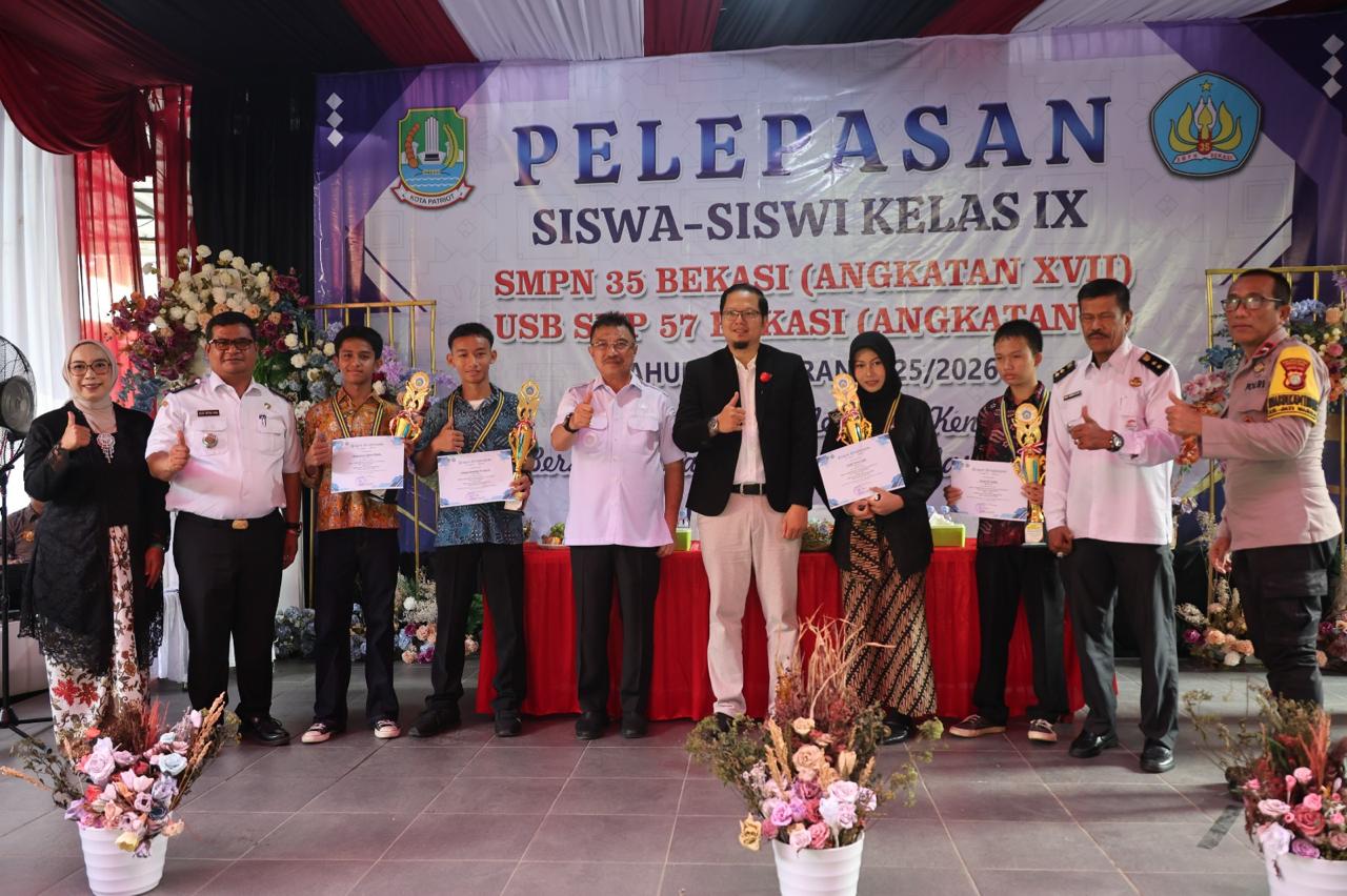 Pesan Plh Wali Kota Harris Bobihoe Kepada Lulusan SMPN 35 Kota Bekasi