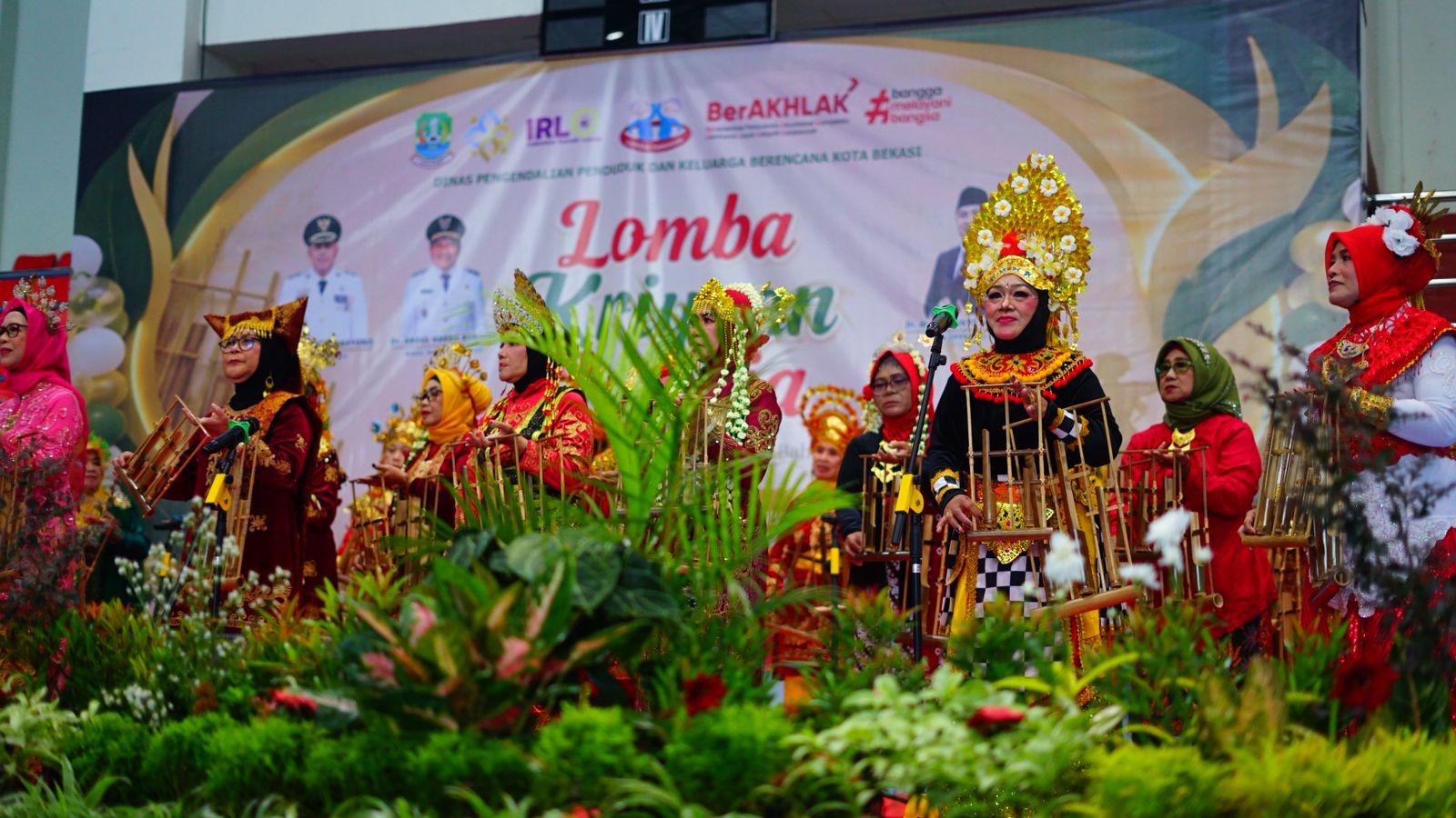 Kreativitas Lansia Jadi Wadah Pemberdayaan dan Penguatan Semangat Hidup di Usia Senja