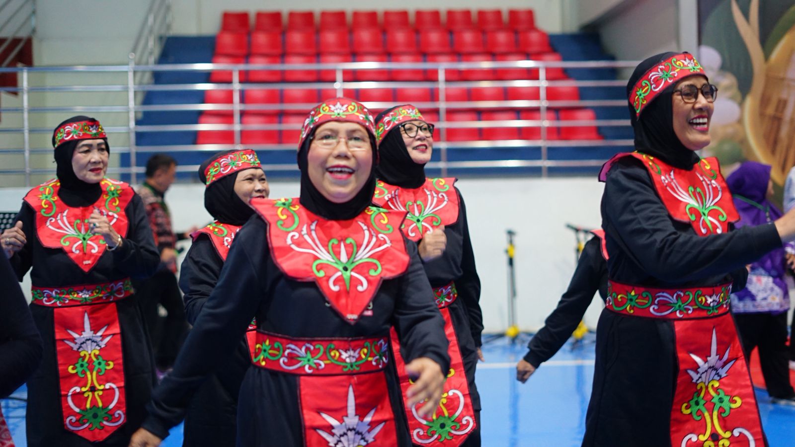 Kreativitas Lansia Jadi Wadah Pemberdayaan dan Penguatan Semangat Hidup di Usia Senja