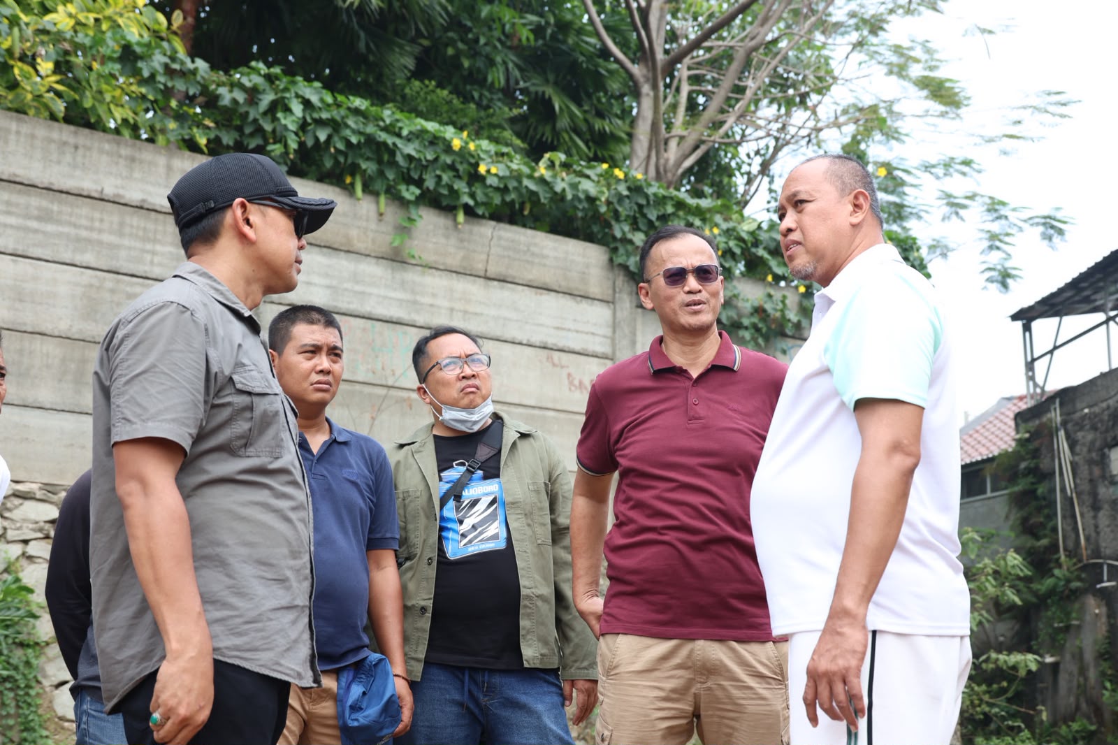 Tinjau Pembangunan Polder Pondok Melati, Wali Kota Dorong Percepatan dan Penanganan Kendala Lapangan
