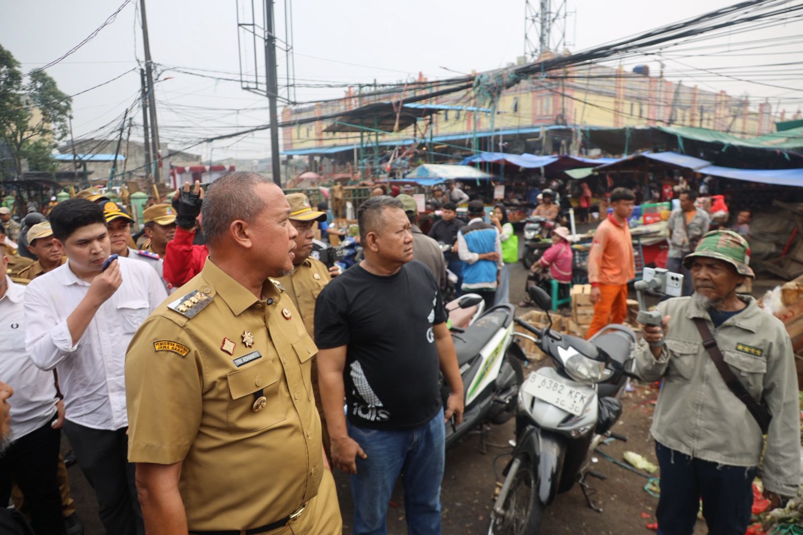 Tri Adhianto Harapkan Pedagang Patuh Penataan Pasar Baru
