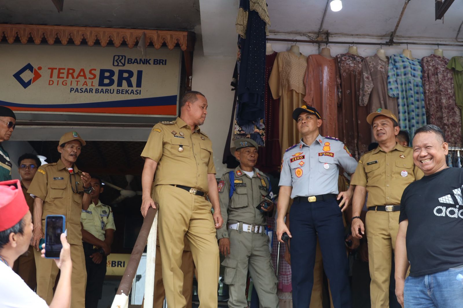 Penataan Kawasan Pondok Gede dan Pasar Baru, Pembenahan Persoalan Menahun di Era Tri Adhianto