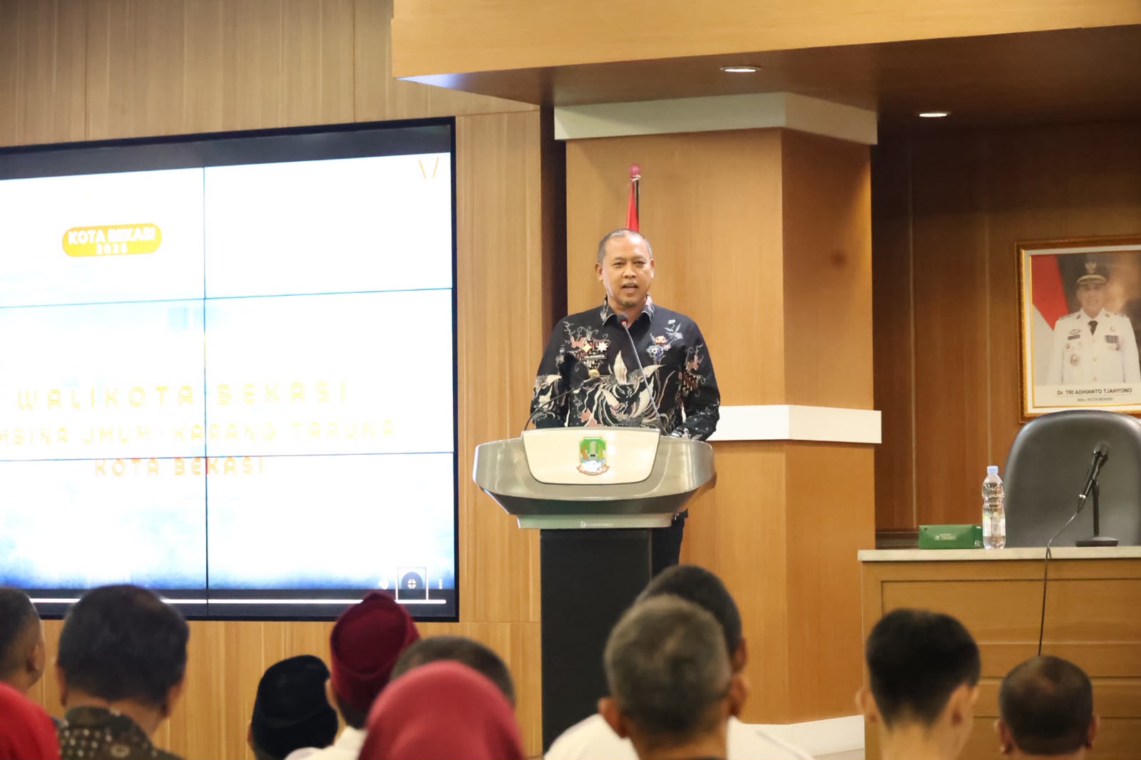 Temu Karya Karang Taruna VII Kota Bekasi, Tri Adhianto Dorong Pemuda Siap Bersaing Global