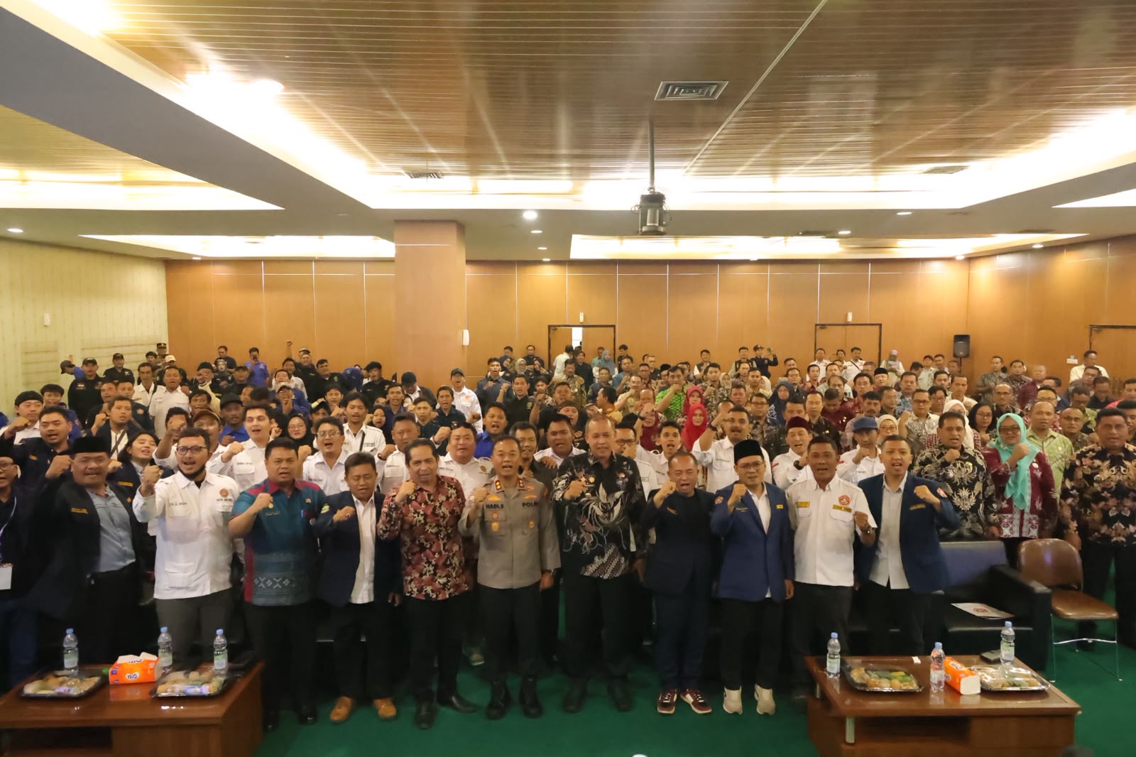 Temu Karya Karang Taruna VII Kota Bekasi, Tri Adhianto Dorong Pemuda Siap Bersaing Global