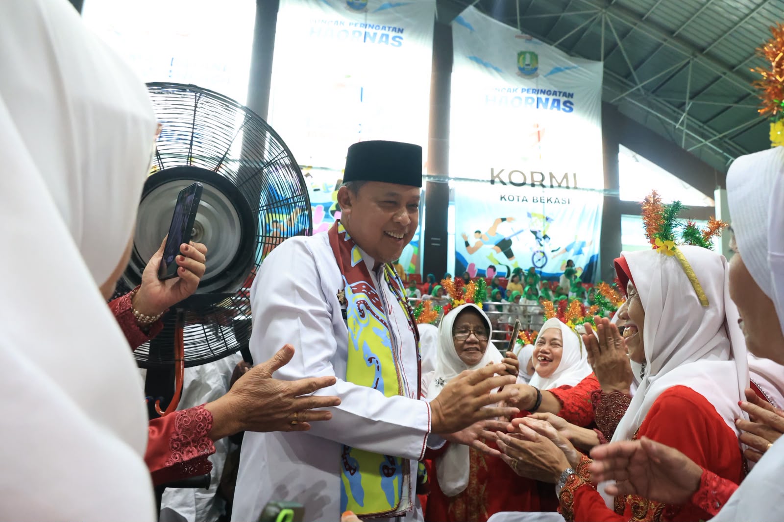 Tri Adhianto Dorong Lansia Aktif dan Bahagia Melalui Kriyaan Lansia Kota Bekasi 2026