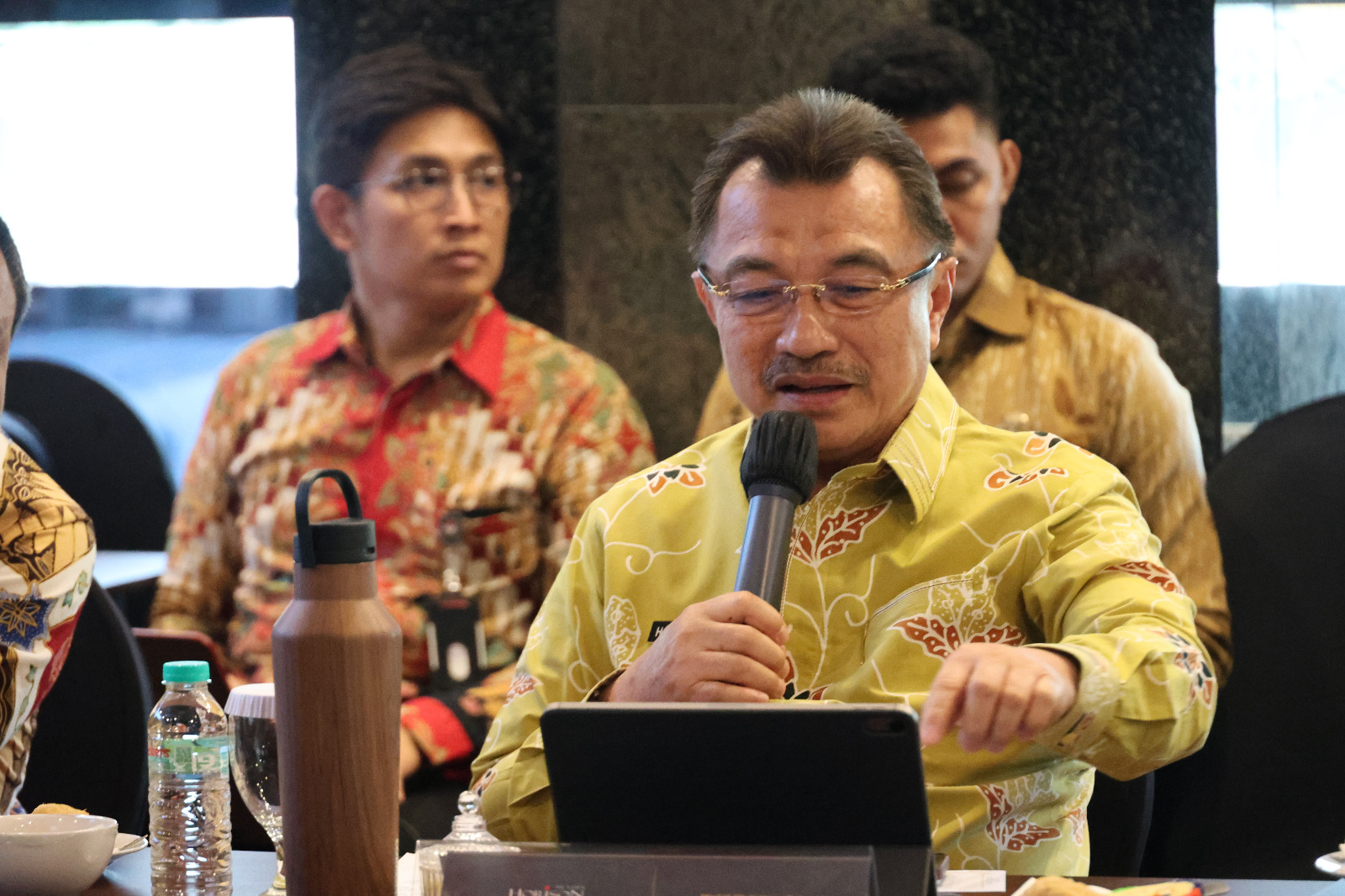Hadiri Diskusi BSKDN, Wawali Harris Bobihoe : Tingkatkan Layanan Kesehatan Masyarakat