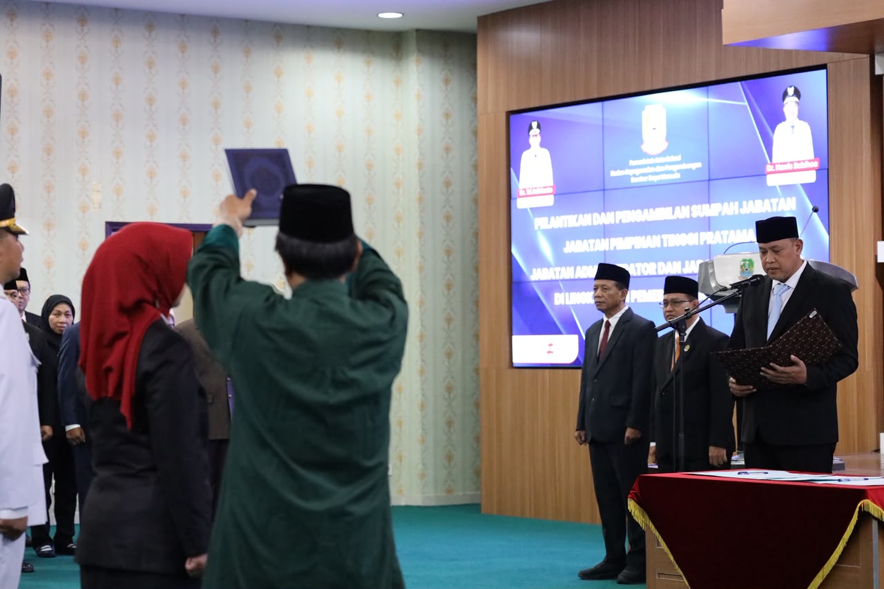 Lantik 24 Pejabat, Wali Kota Bekasi Minta ASN Terbuka Terhadap Kritik Masyarakat