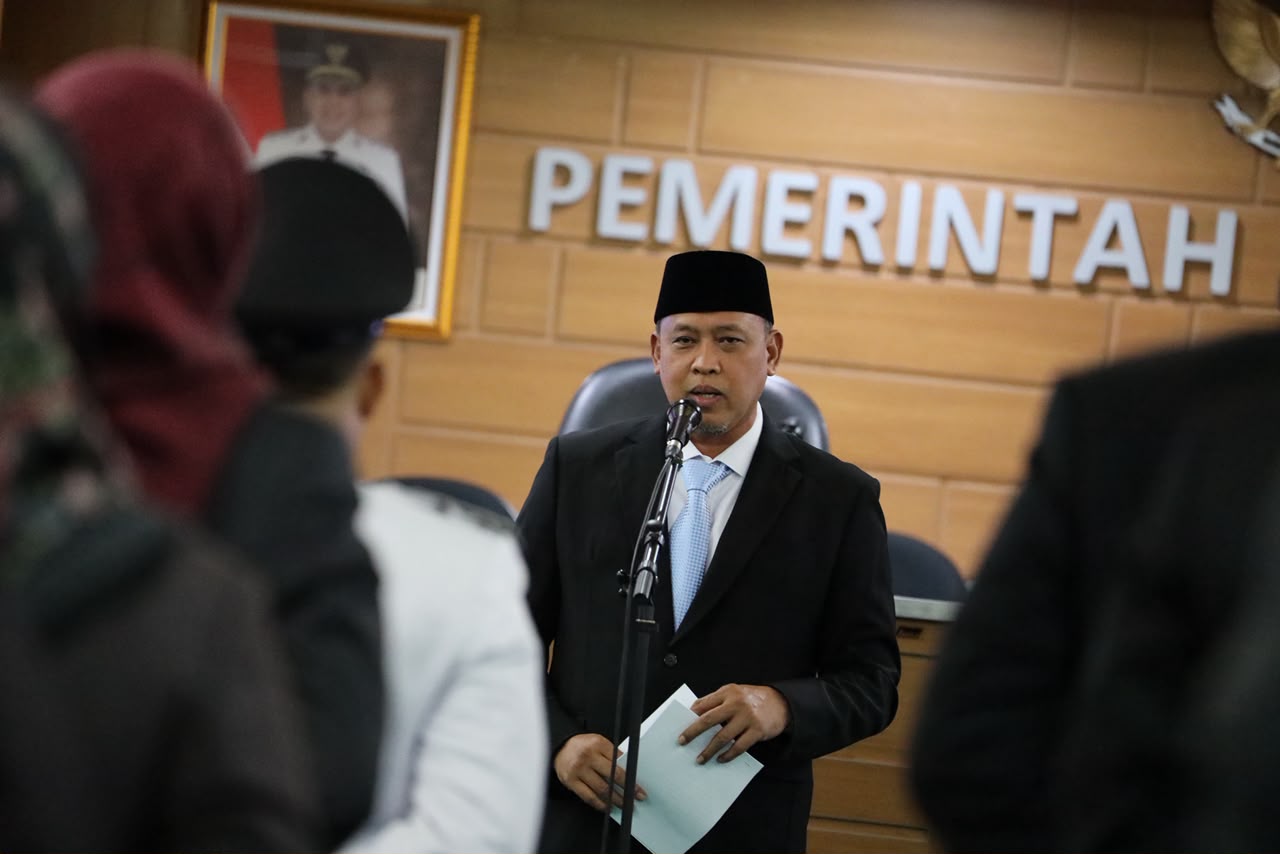 Lantik 24 Pejabat, Wali Kota Bekasi Minta ASN Terbuka Terhadap Kritik Masyarakat