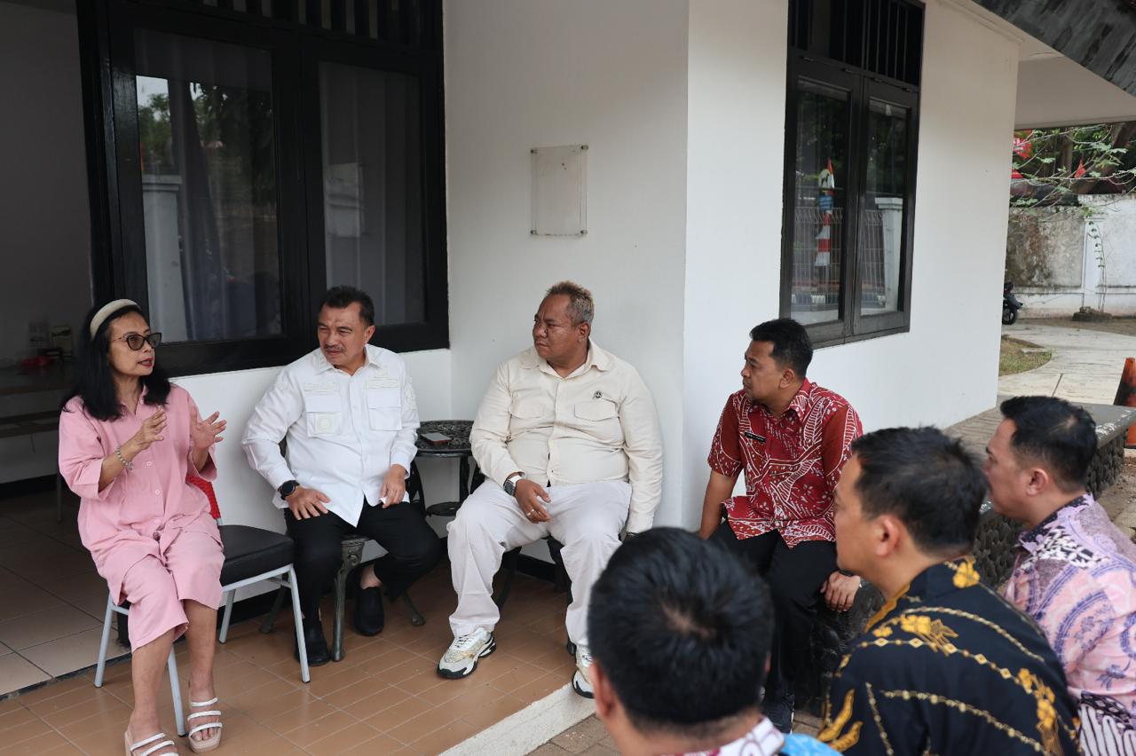 Harris Bobihoe Temui Anak Pengetik Naskah Proklamasi, Sampaikan Undangan HUT RI dari Presiden