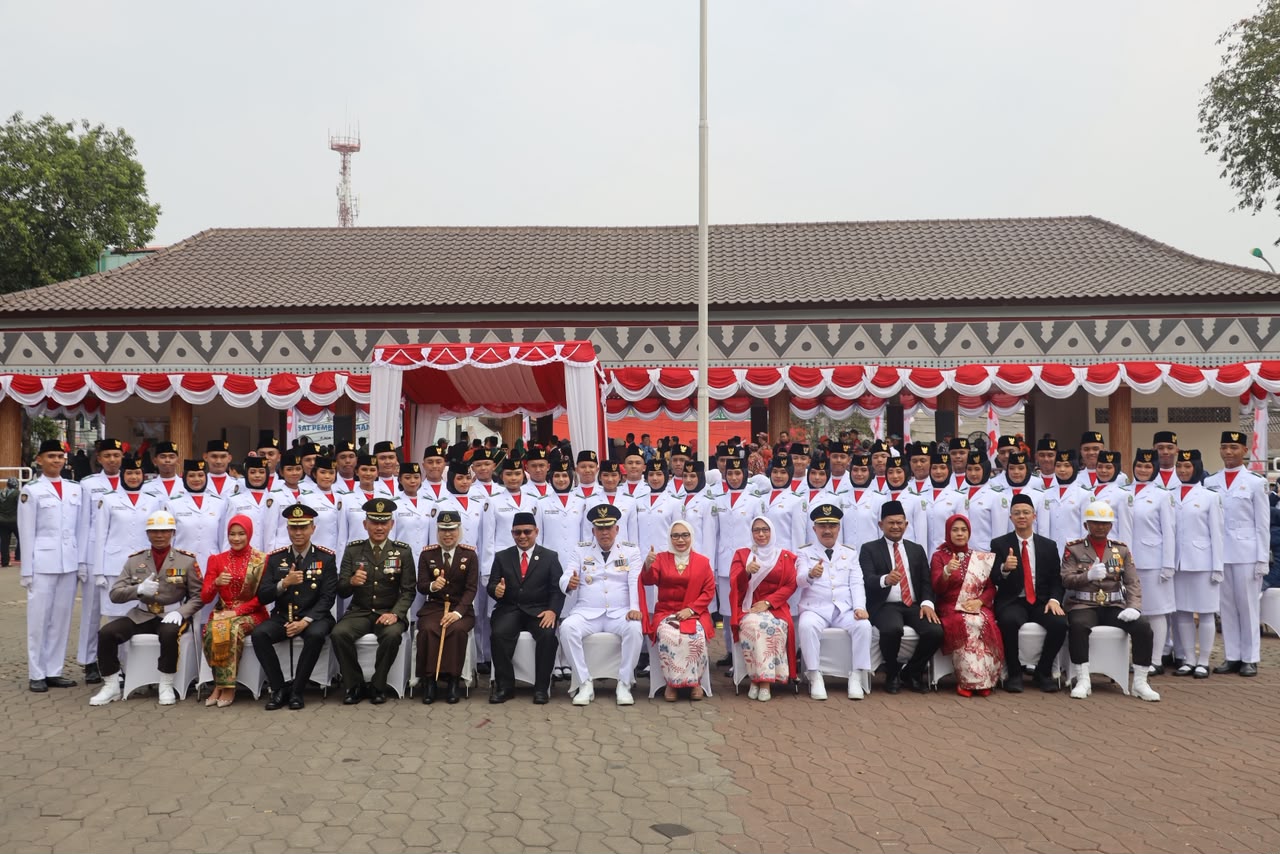 Upacara HUT RI Ke-81, Wali Kota Bekasi Tekankan Pentingnya Menjaga Lingkungan dan Kerukunan