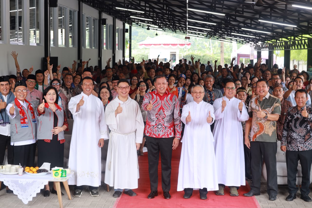 Hadiri HUT ke-4 Gereja Paroki Kranggan, Tri Adhianto Ajak Umat Doakan Korban Bencana di Indonesia.