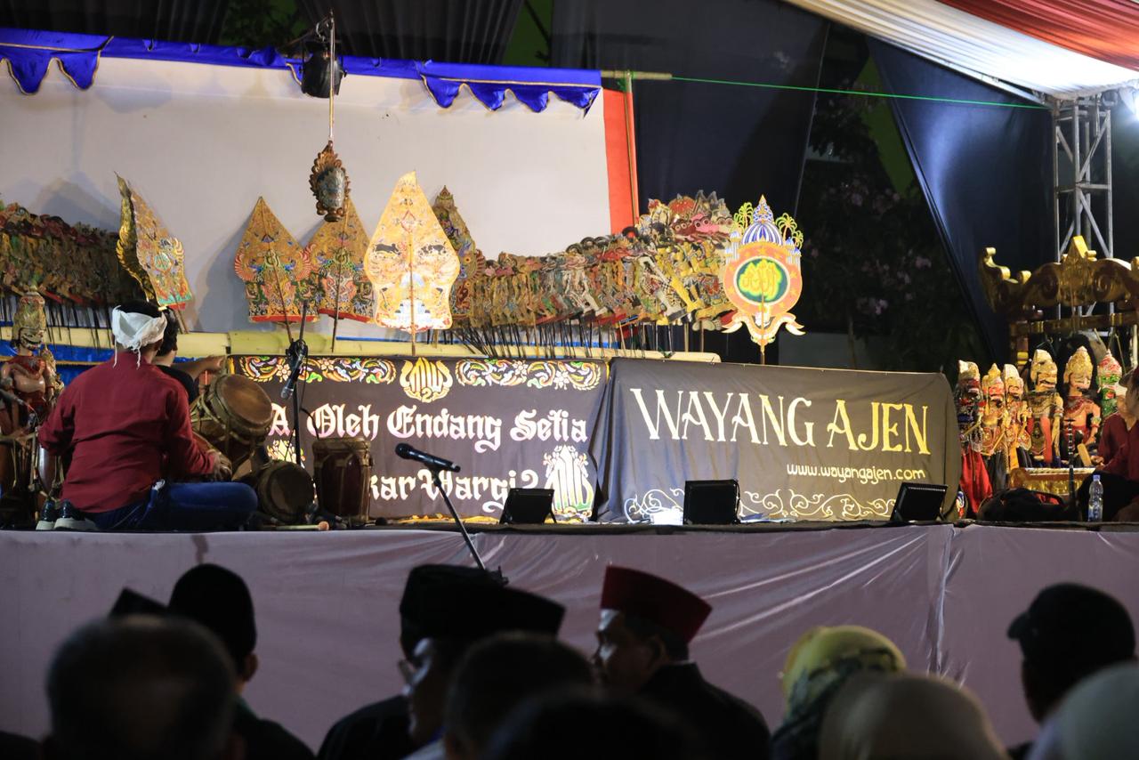 Wali Kota Bekasi Apresiasi Penampilan Wayang Ajen, Meriahkan Malam Pembuka PNBK Jilid III