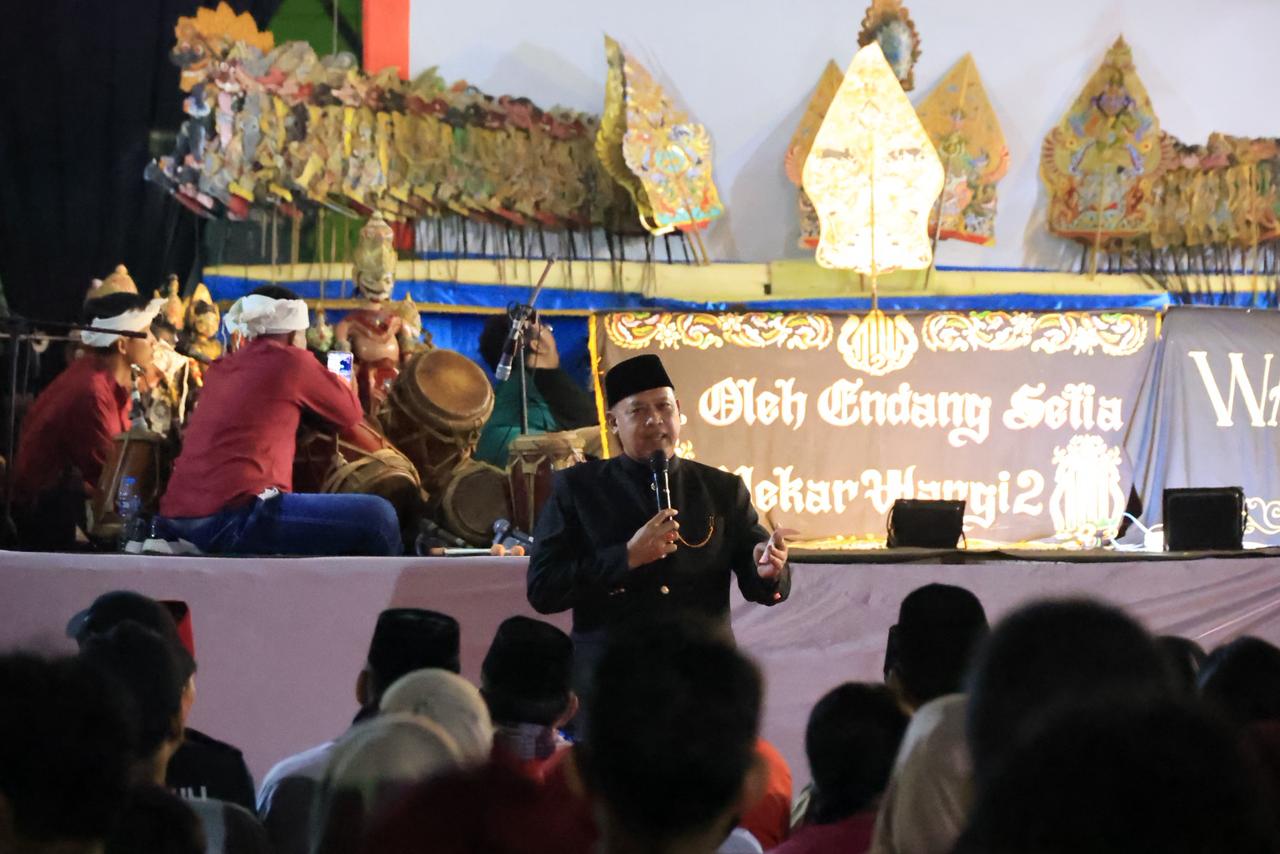 Wali Kota Bekasi Apresiasi Penampilan Wayang Ajen, Meriahkan Malam Pembuka PNBK Jilid III