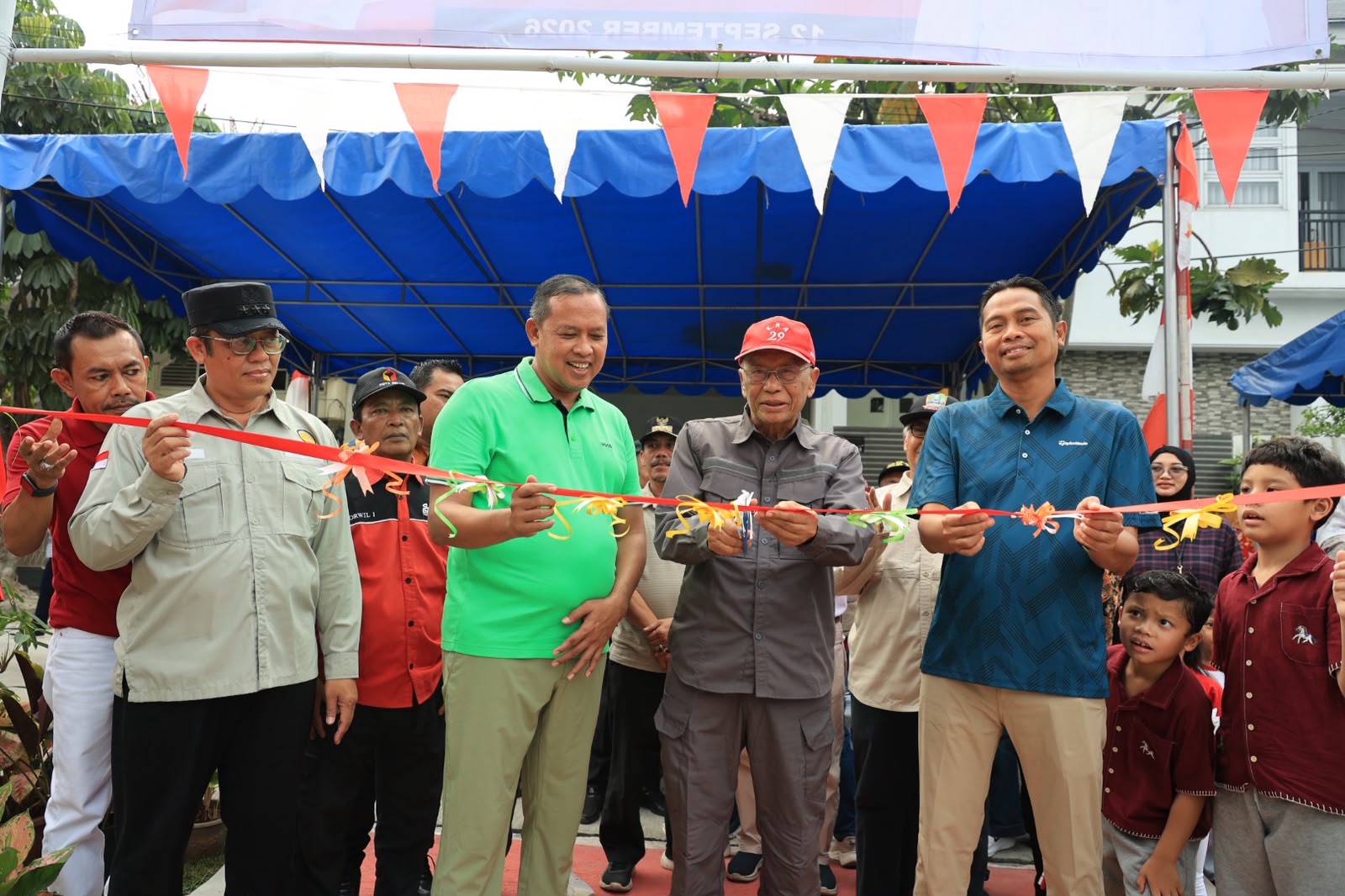 Wali Kota Bekasi Resmikan Taman Asri 3 dan Taman Bahagia RW 17, Beri Ruang Terbuka Hijau Bagi Warga