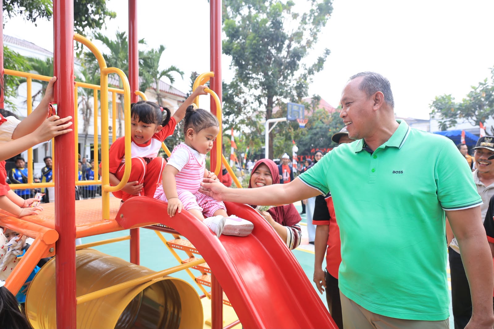 Wali Kota Bekasi Resmikan Taman Asri 3 dan Taman Bahagia RW 17, Beri Ruang Terbuka Hijau Bagi Warga