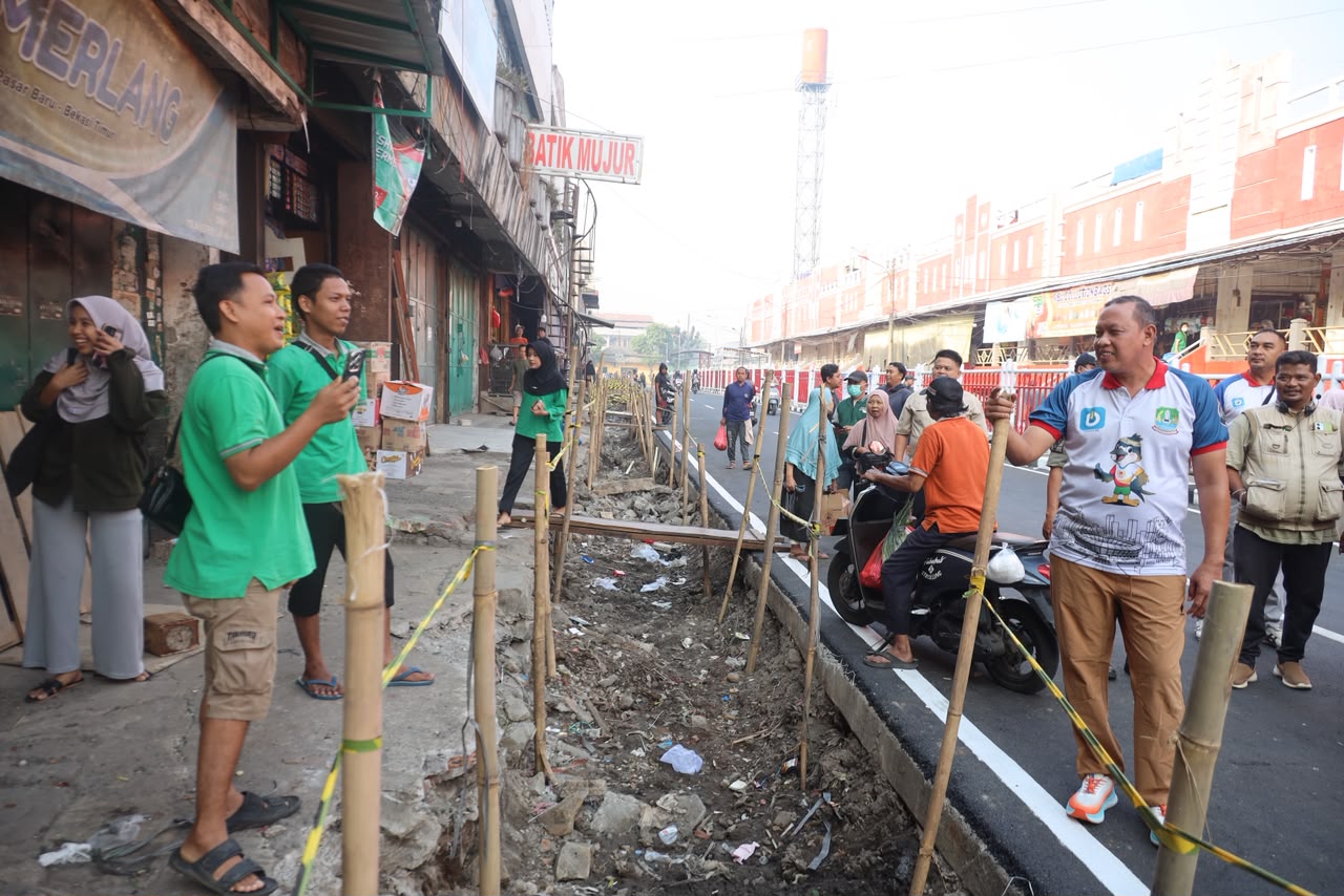 Wajah Baru Jl. M. Yamin Pasar Baru Bekasi, Jalan dan Drainase di Perbaiki serta PKL ditata