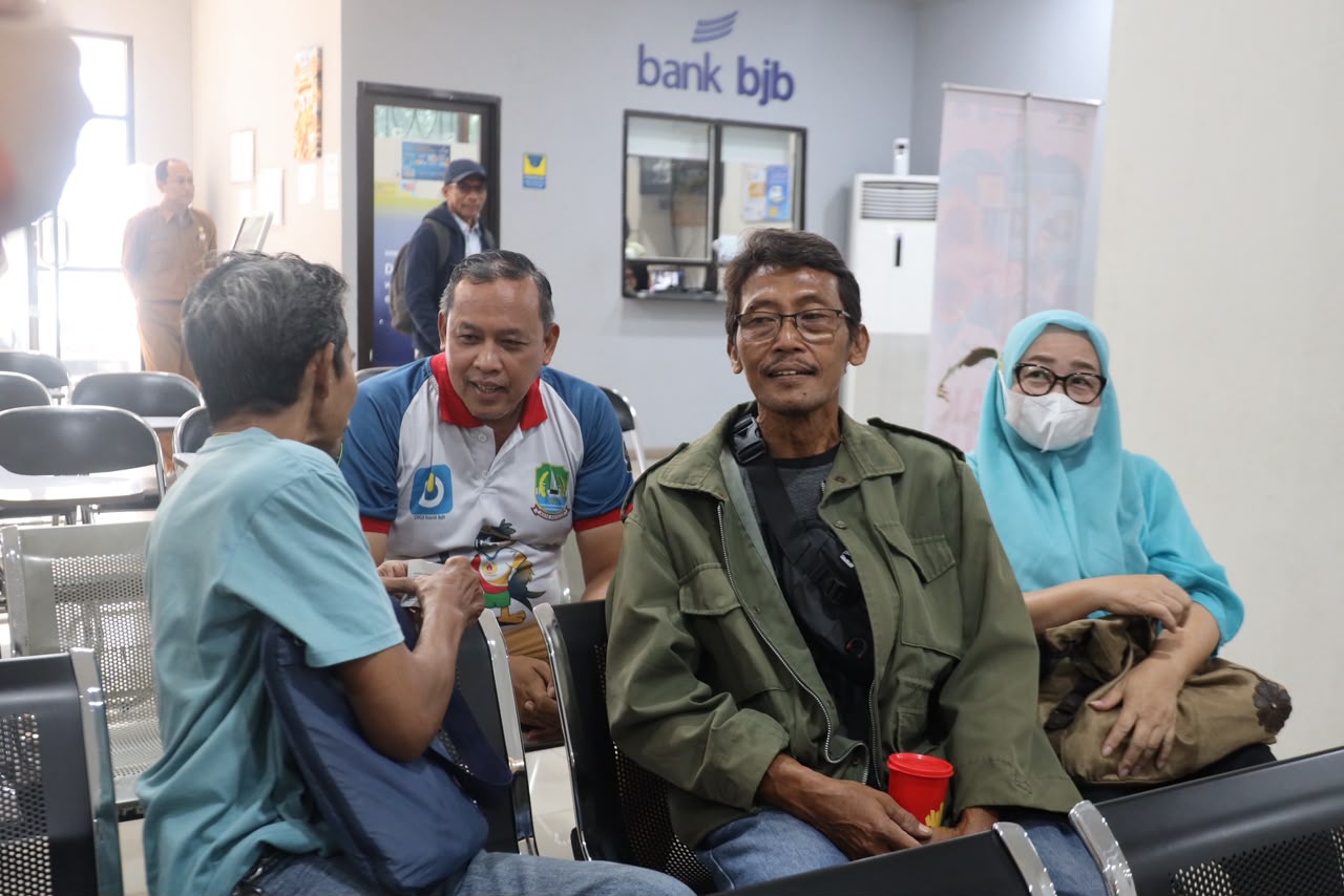 Aduan dimedia Sosial, Tri Adhianto Pastikan Pelayanan Disdukcapil Berjalan Optimal