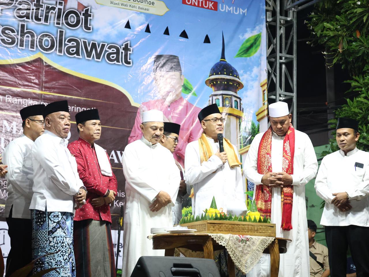 Wali Kota Bekasi Gelar Maulid di Pasar, Bicara Keteladanan Rasul dalam Berdagang
