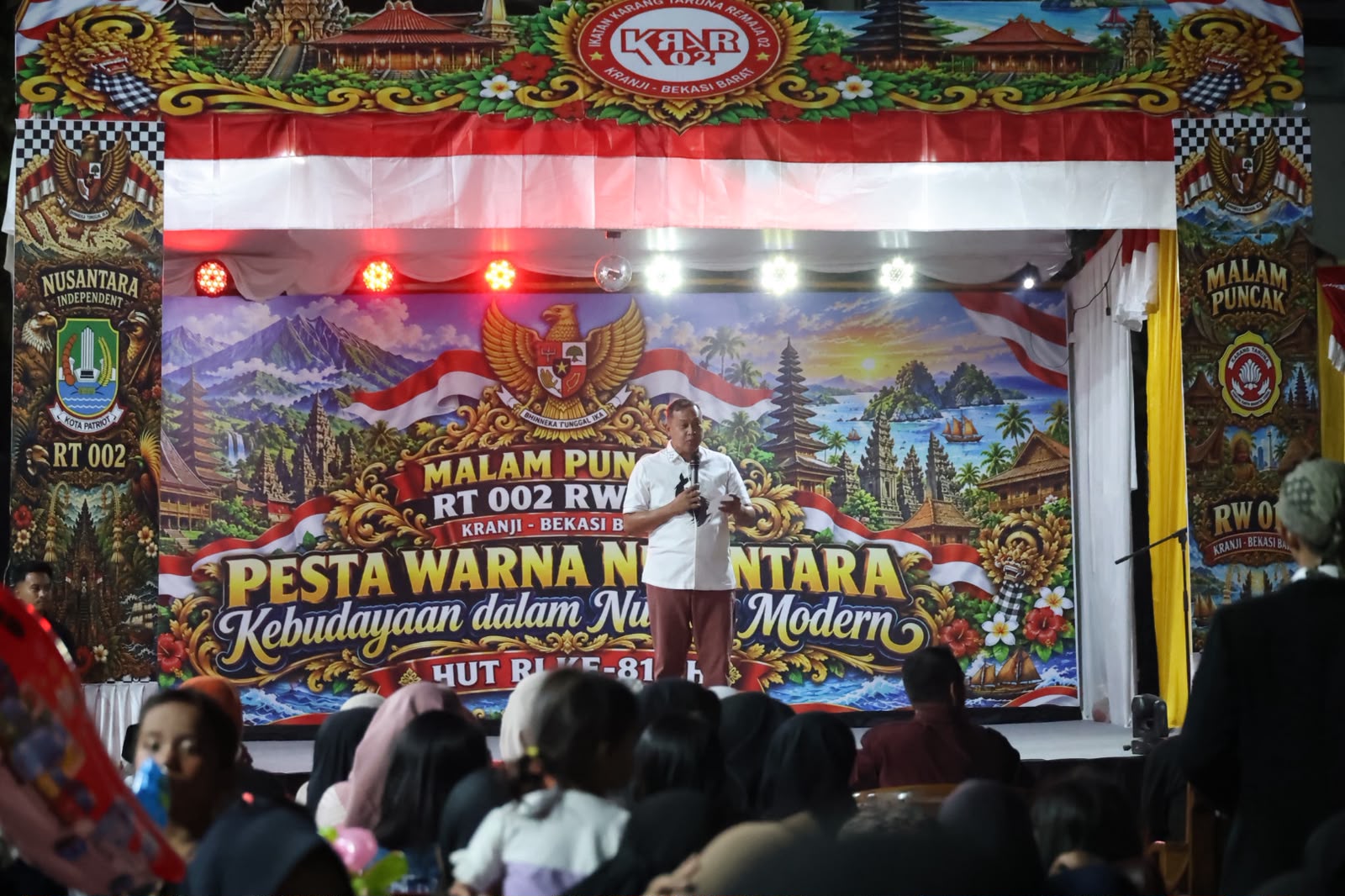 Mulai Anak-anak hingga Ibu-ibu, Wali Kota Bekasi Bersama Warga Kranji Semarakkan Malam Puncak HUT RI
